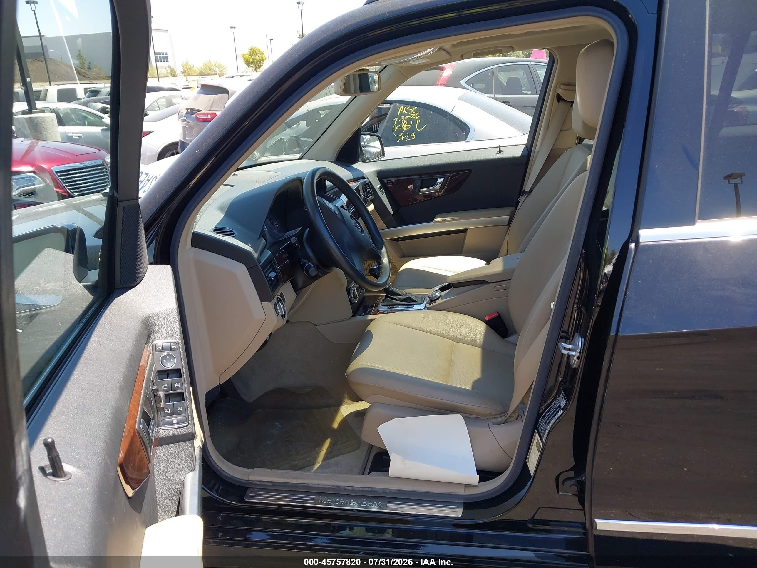 2011 Mercedes-benz Glk 350   Black vin: WDCGG5GB7BF635032