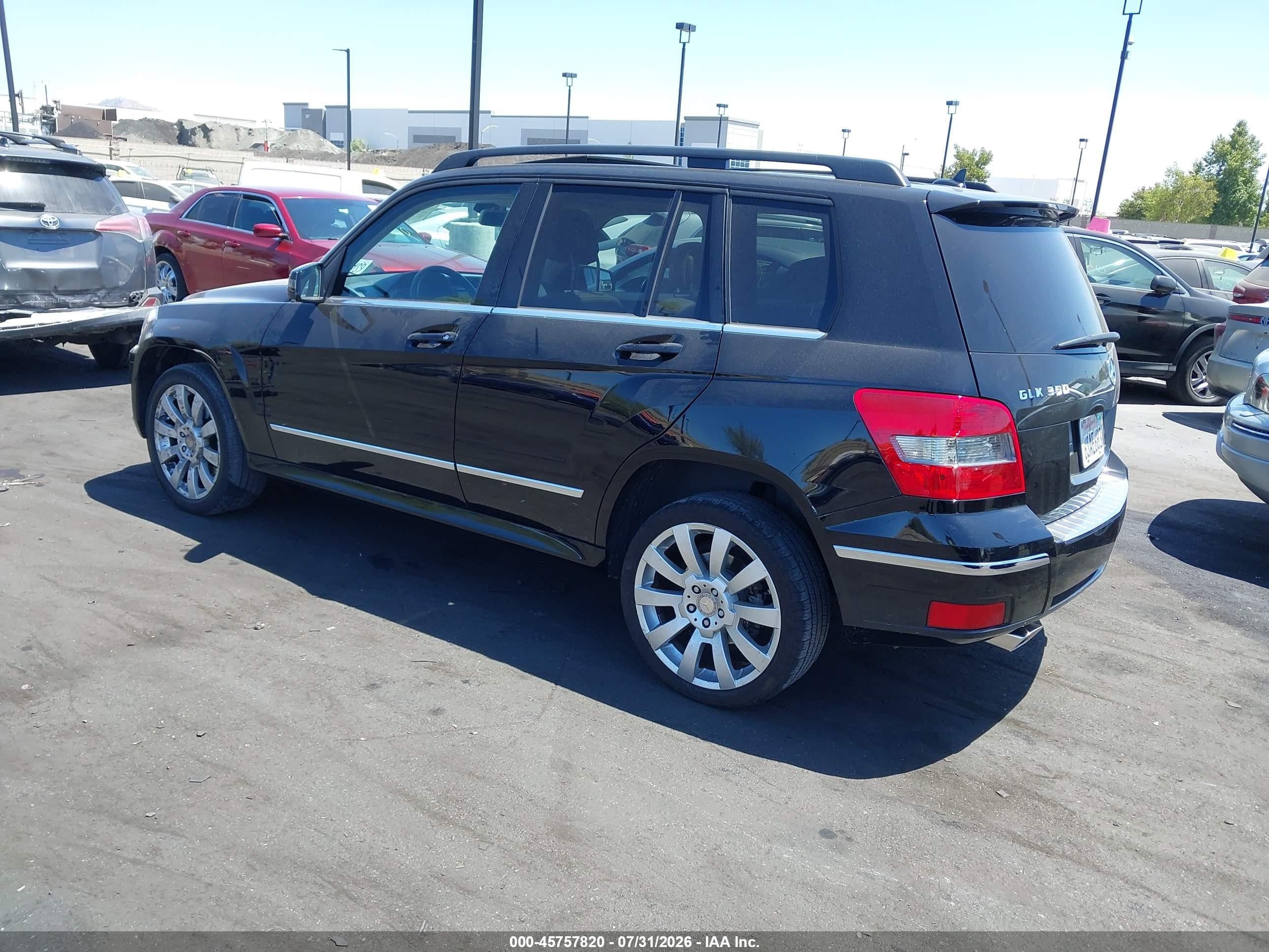 2011 Mercedes-benz Glk 350   Black vin: WDCGG5GB7BF635032