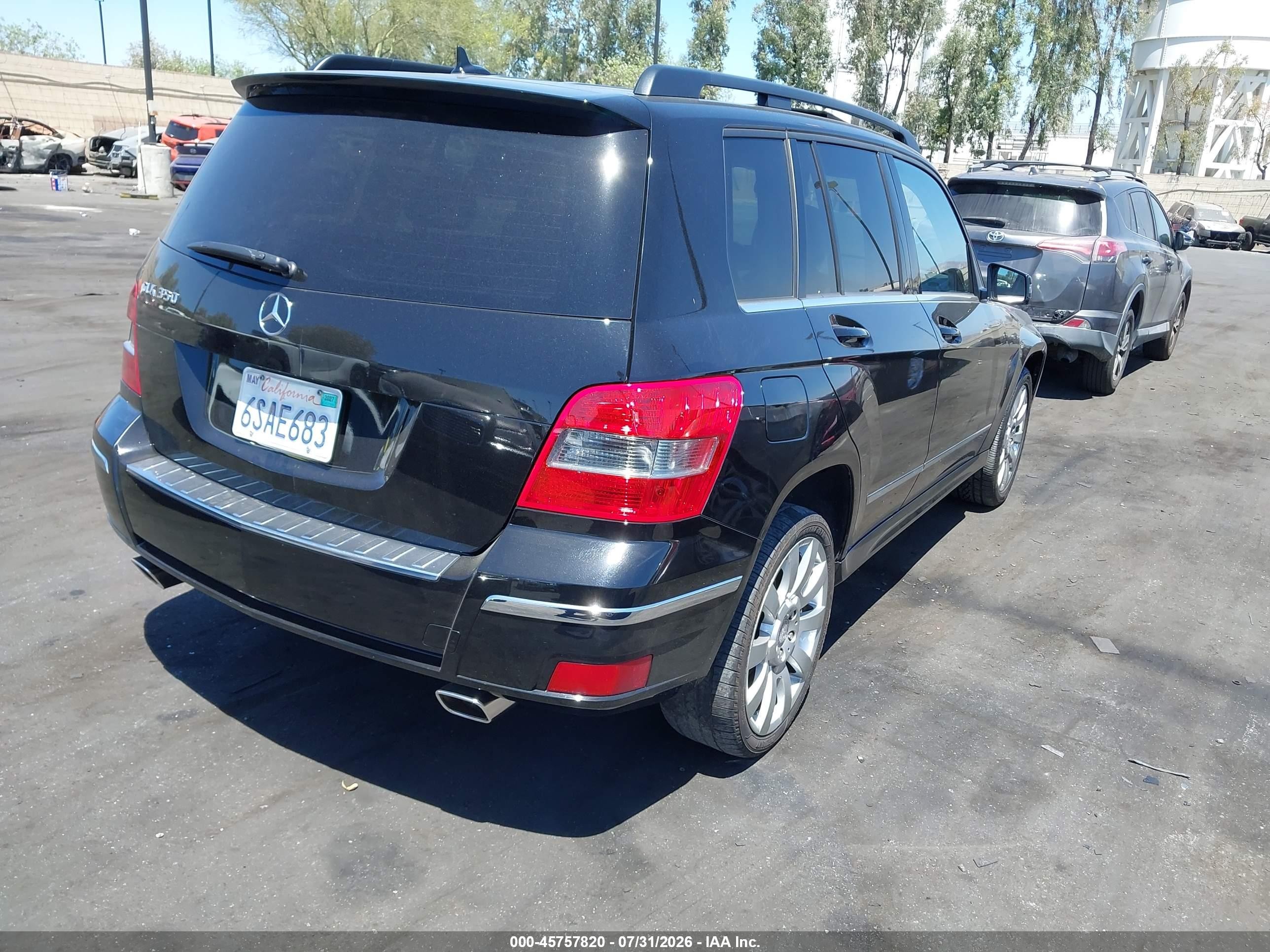 2011 Mercedes-benz Glk 350   Black vin: WDCGG5GB7BF635032