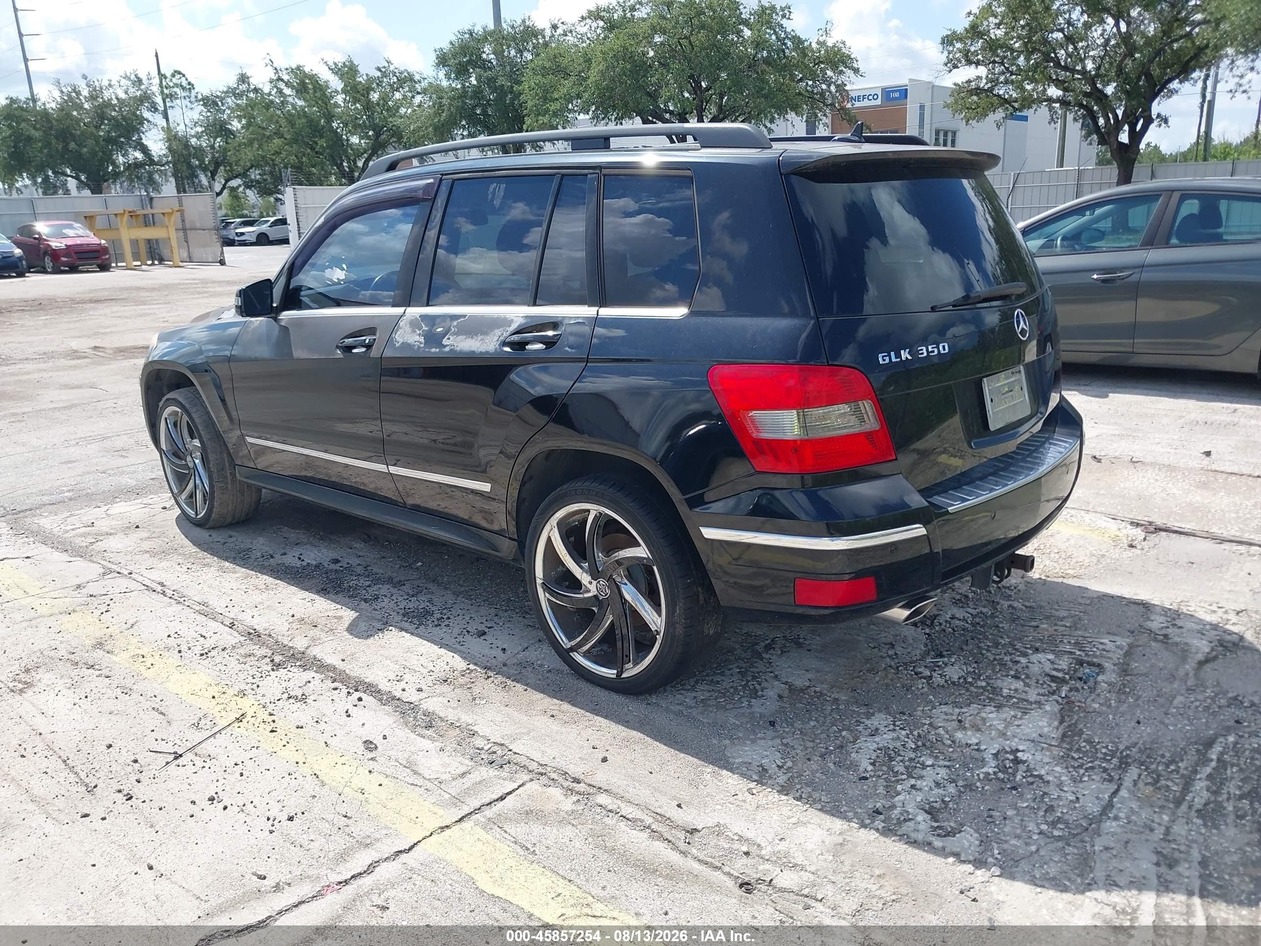 2011 Mercedes-benz Glk 350   Black vin: WDCGG5GB7BF648055