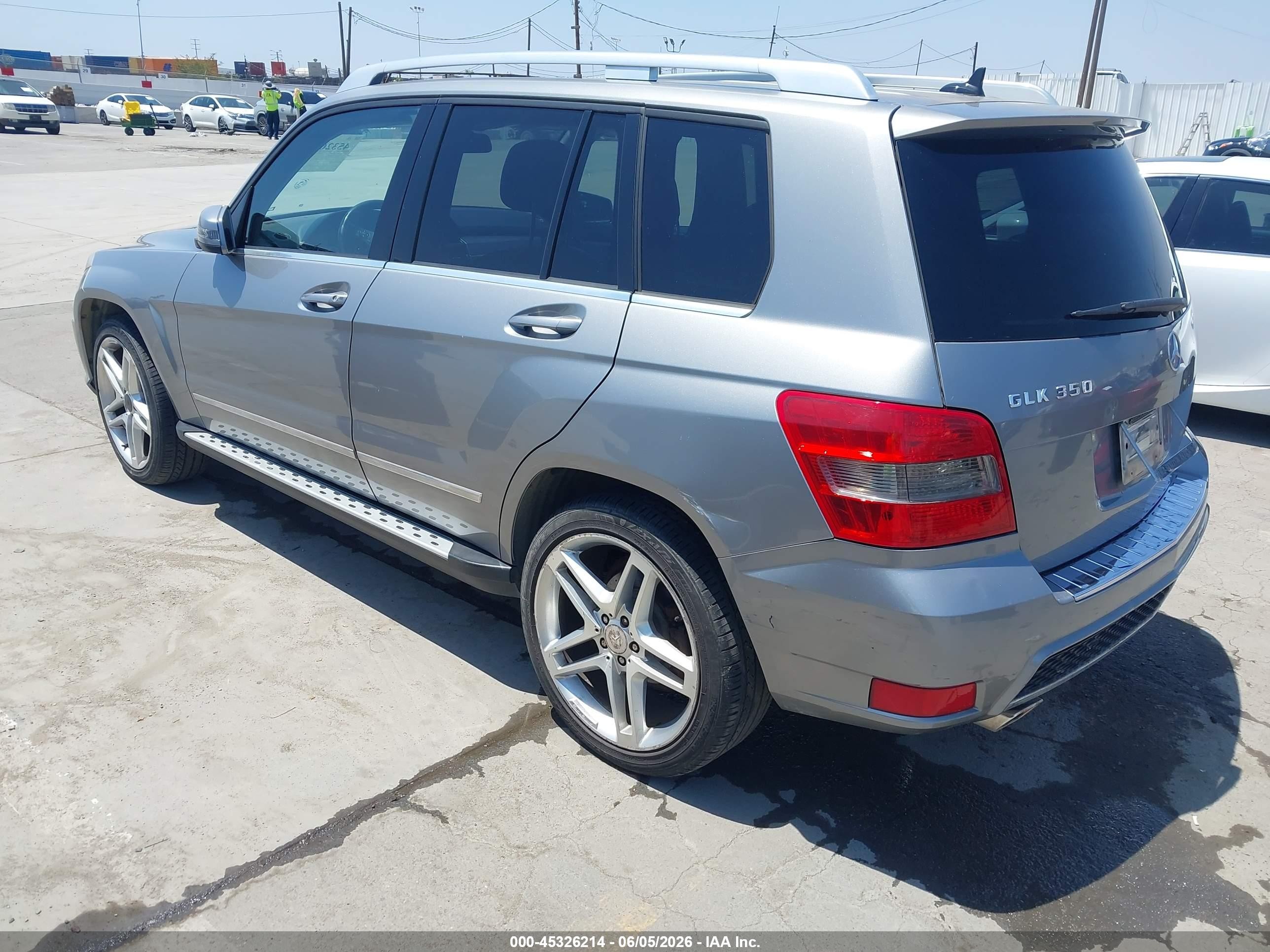 2011 Mercedes-benz Glk 350   Silver vin: WDCGG5GB7BF686353