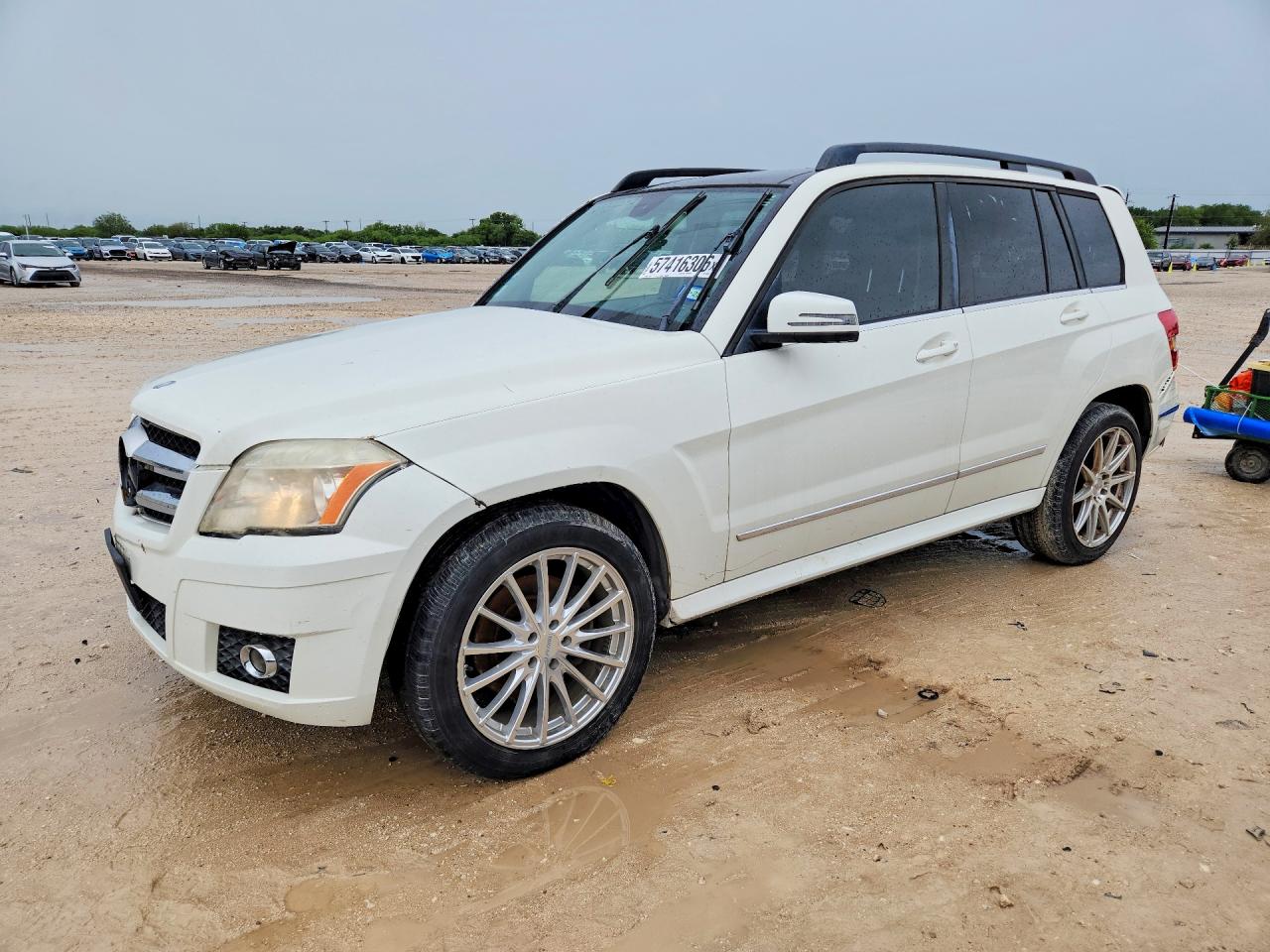 2011 Mercedes-benz Glk 350 White vin: WDCGG5GB7BF694467