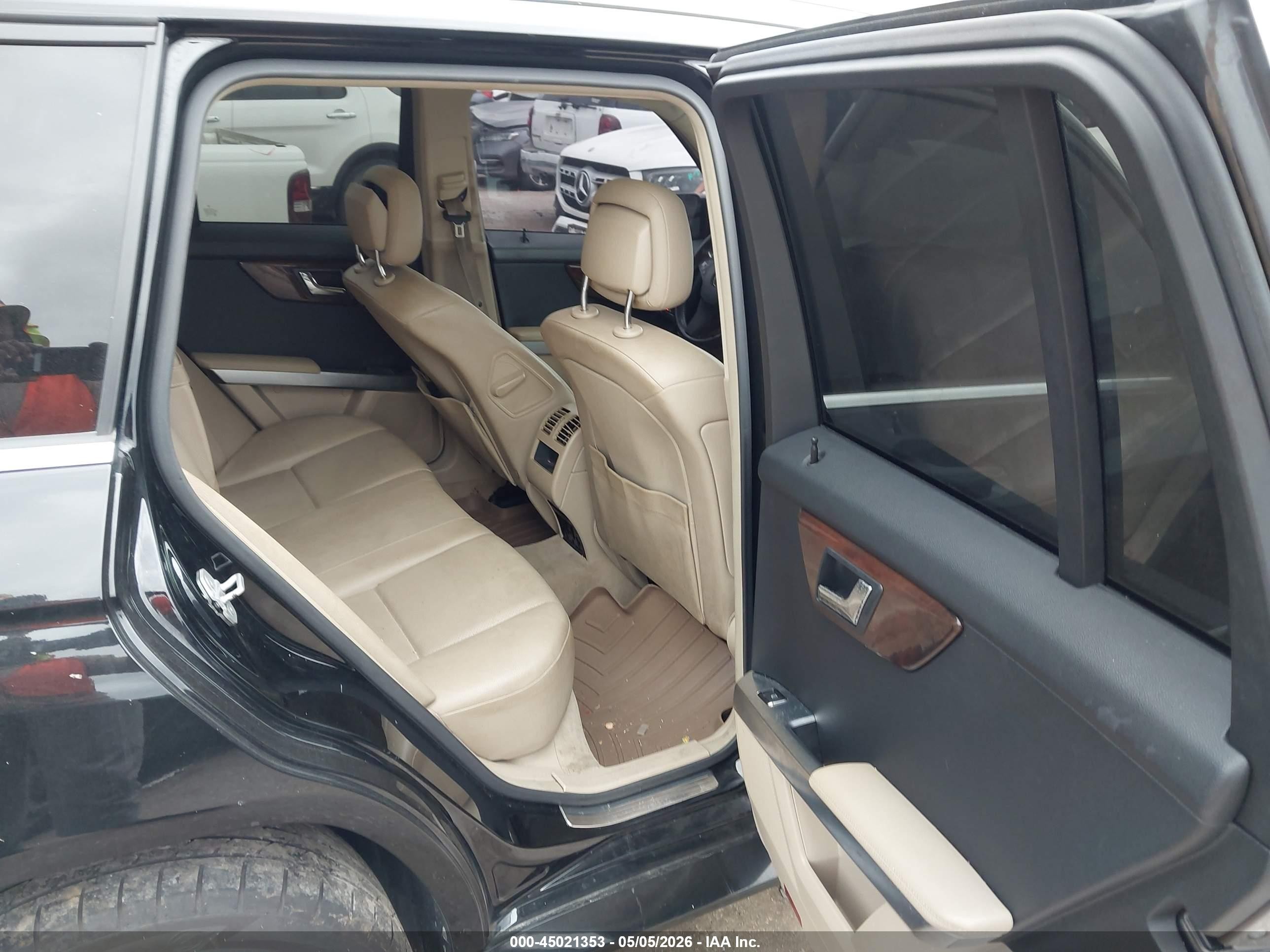 2010 Mercedes-benz Glk 350   Черный vin: WDCGG5GB8AF490372