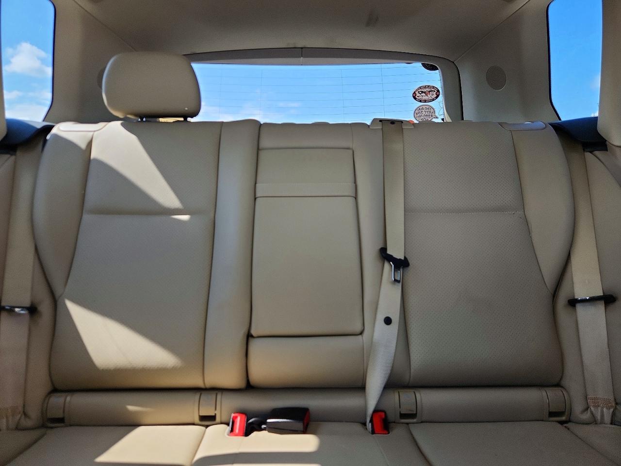 2010 Mercedes-benz Glk 350 White vin: WDCGG5GB9AF473936