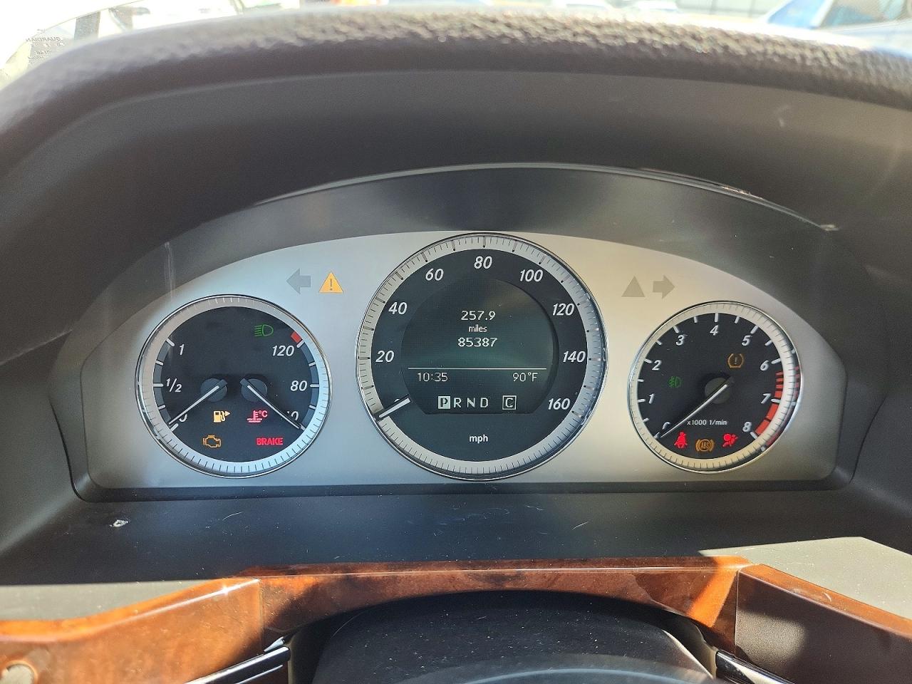 2010 Mercedes-benz Glk 350 White vin: WDCGG5GB9AF473936