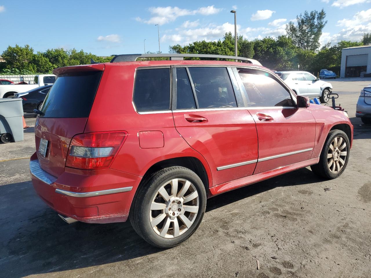 2011 Mercedes-benz Glk 350 Red vin: WDCGG5GB9BF587890