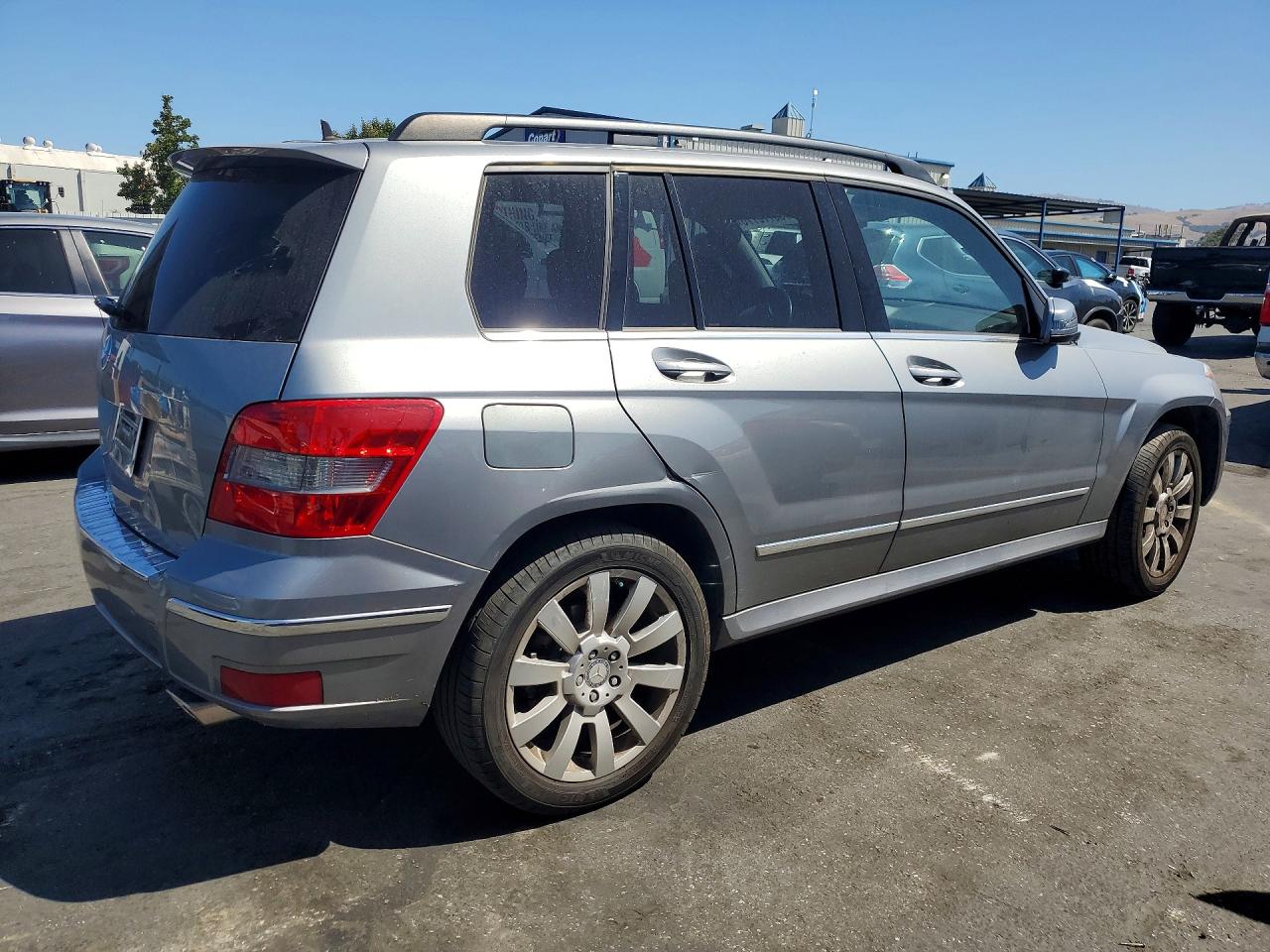 2012 Mercedes-benz Glk 350 Silver vin: WDCGG5GB9CF738275