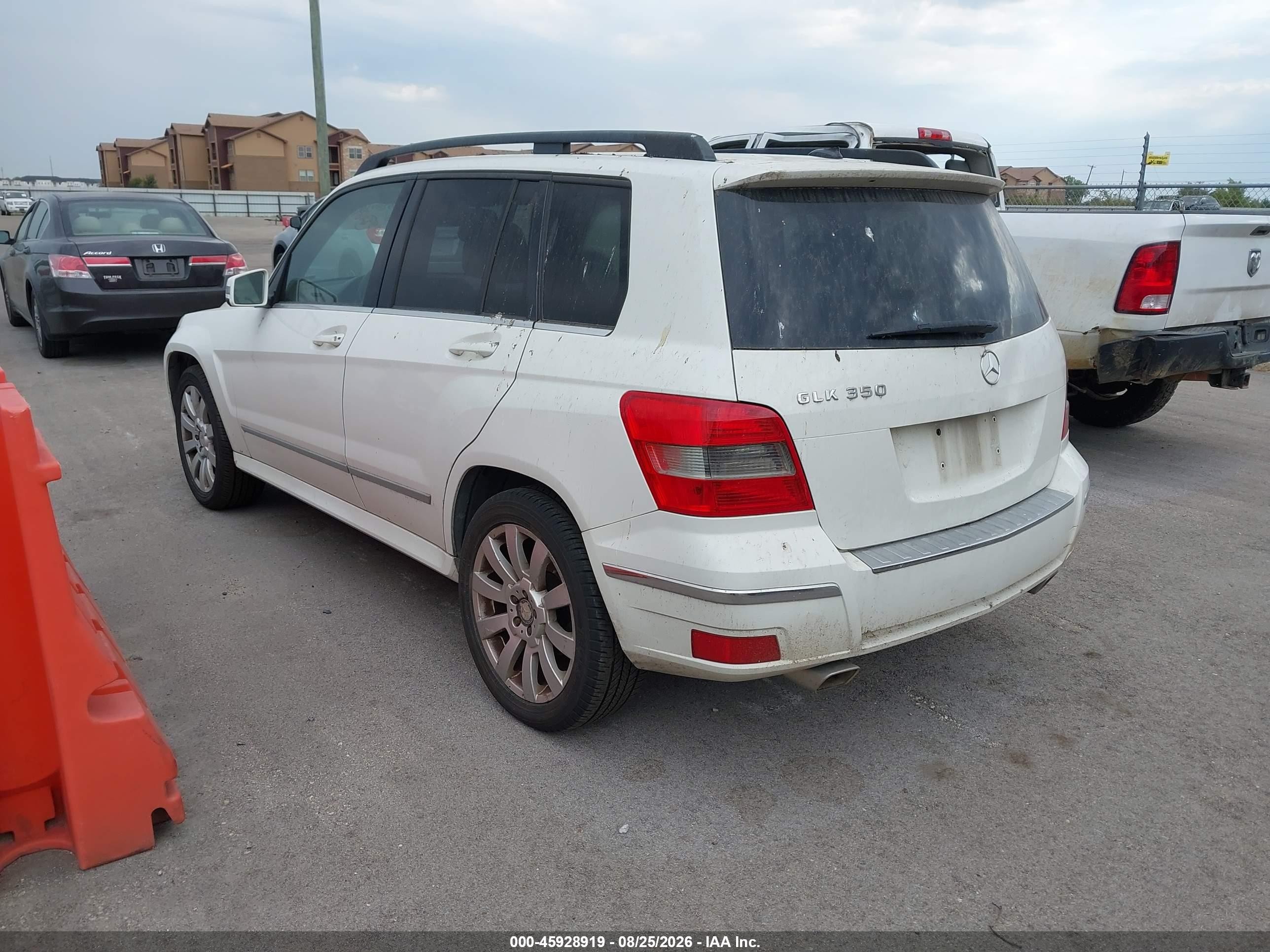 2012 Mercedes-benz Glk 350 White vin: WDCGG5GB9CF872428