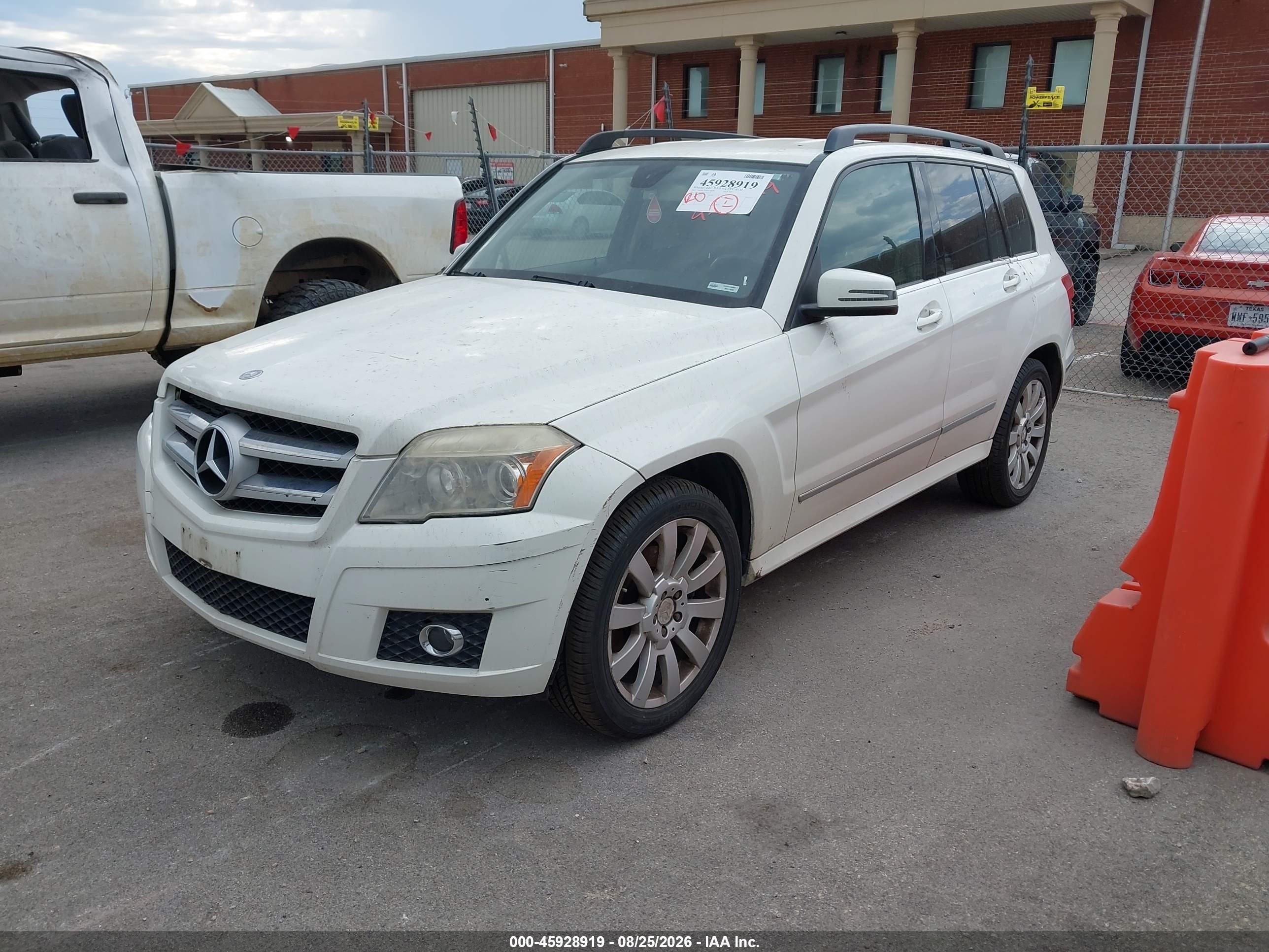 2012 Mercedes-benz Glk 350 White vin: WDCGG5GB9CF872428