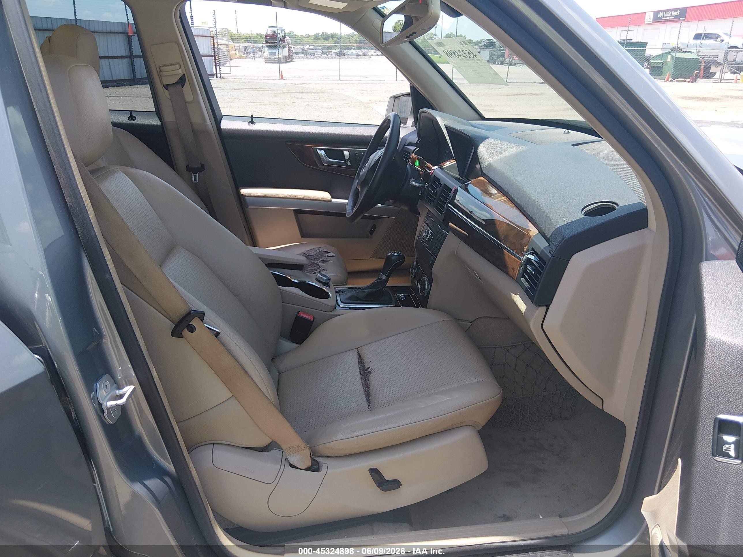 2011 Mercedes-benz Glk 350 Silver vin: WDCGG5GBXBF527505
