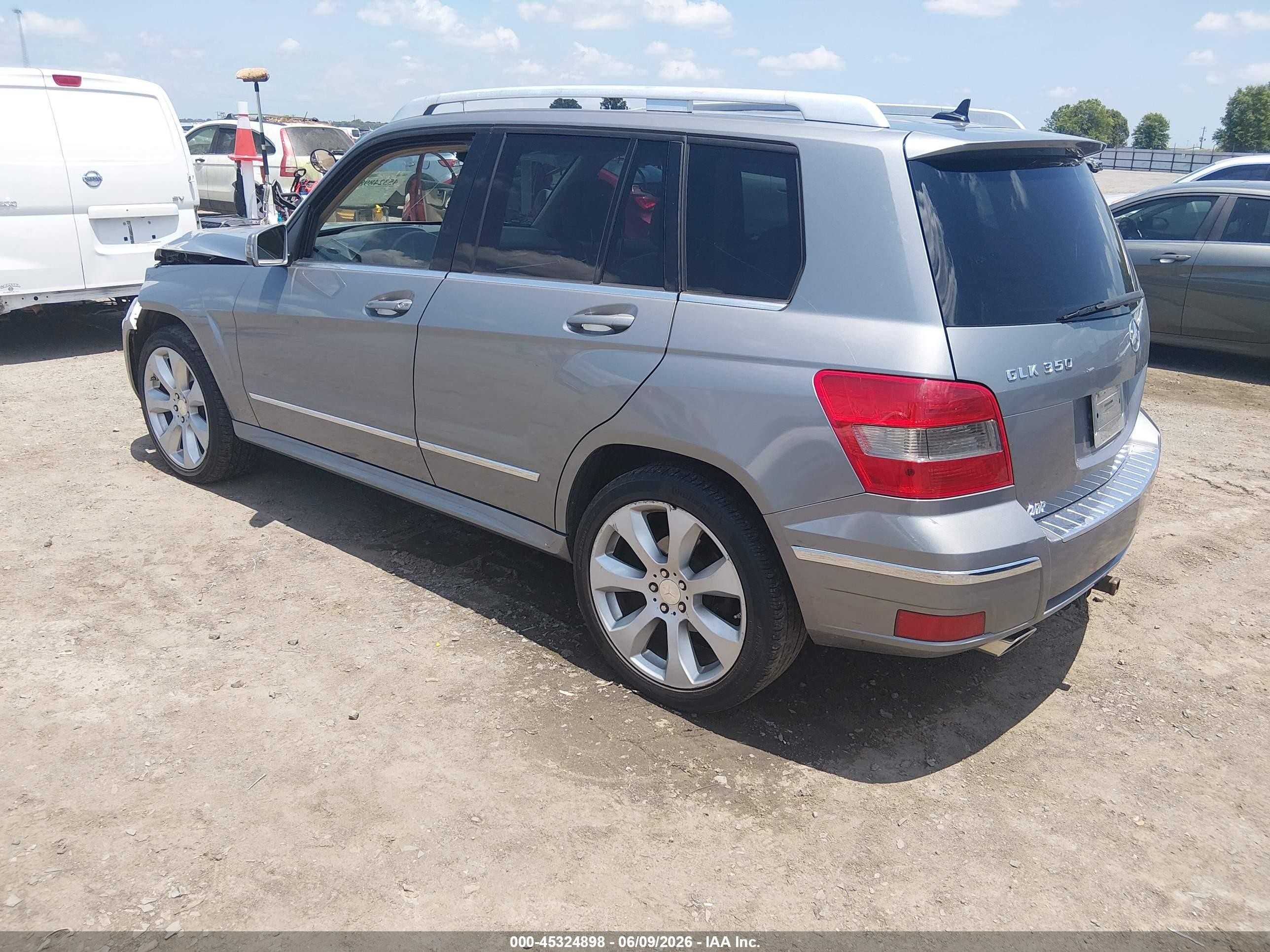 2011 Mercedes-benz Glk 350 Silver vin: WDCGG5GBXBF527505