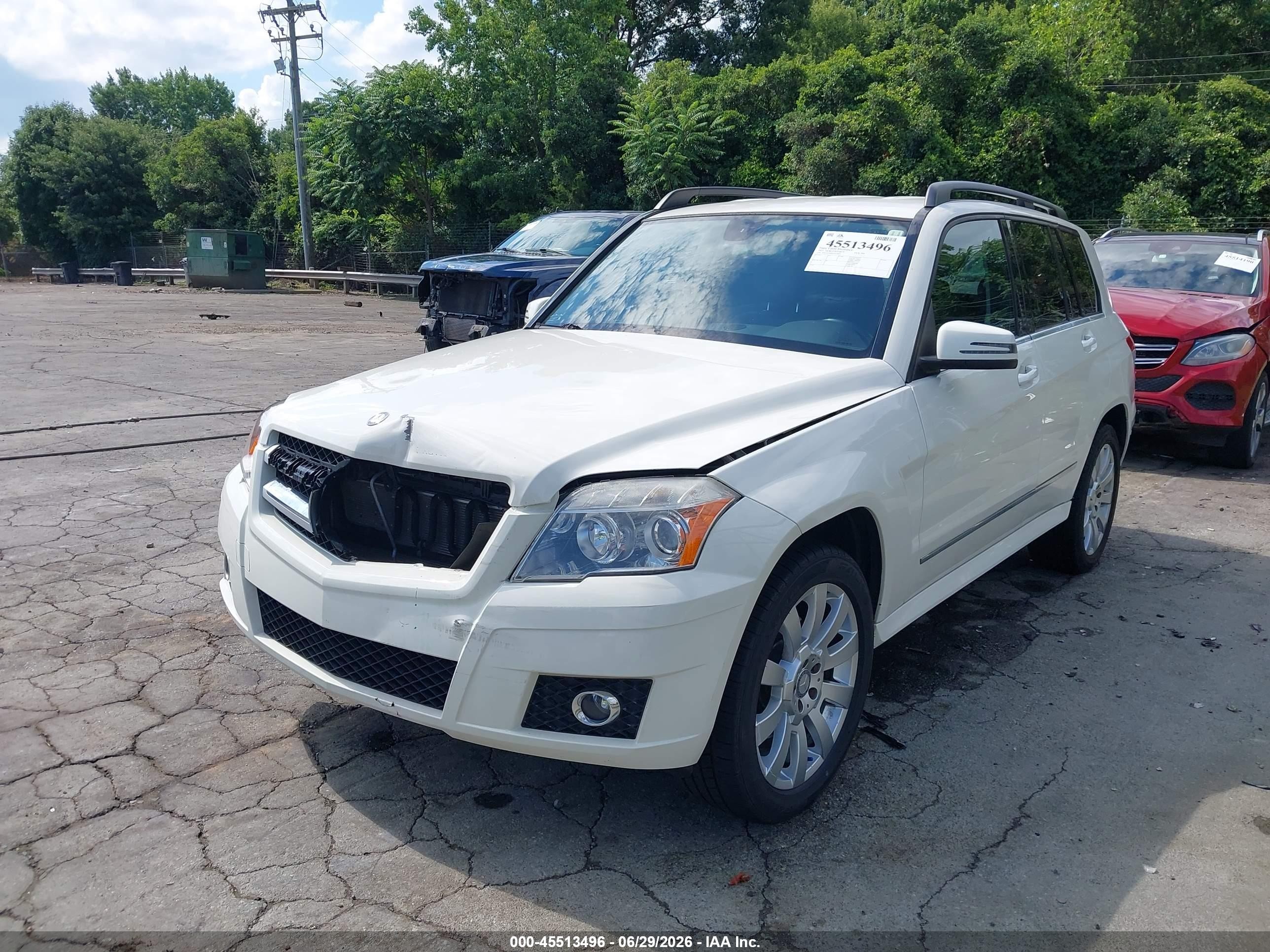 2012 Mercedes-benz Glk 350   White vin: WDCGG5GBXCF778932