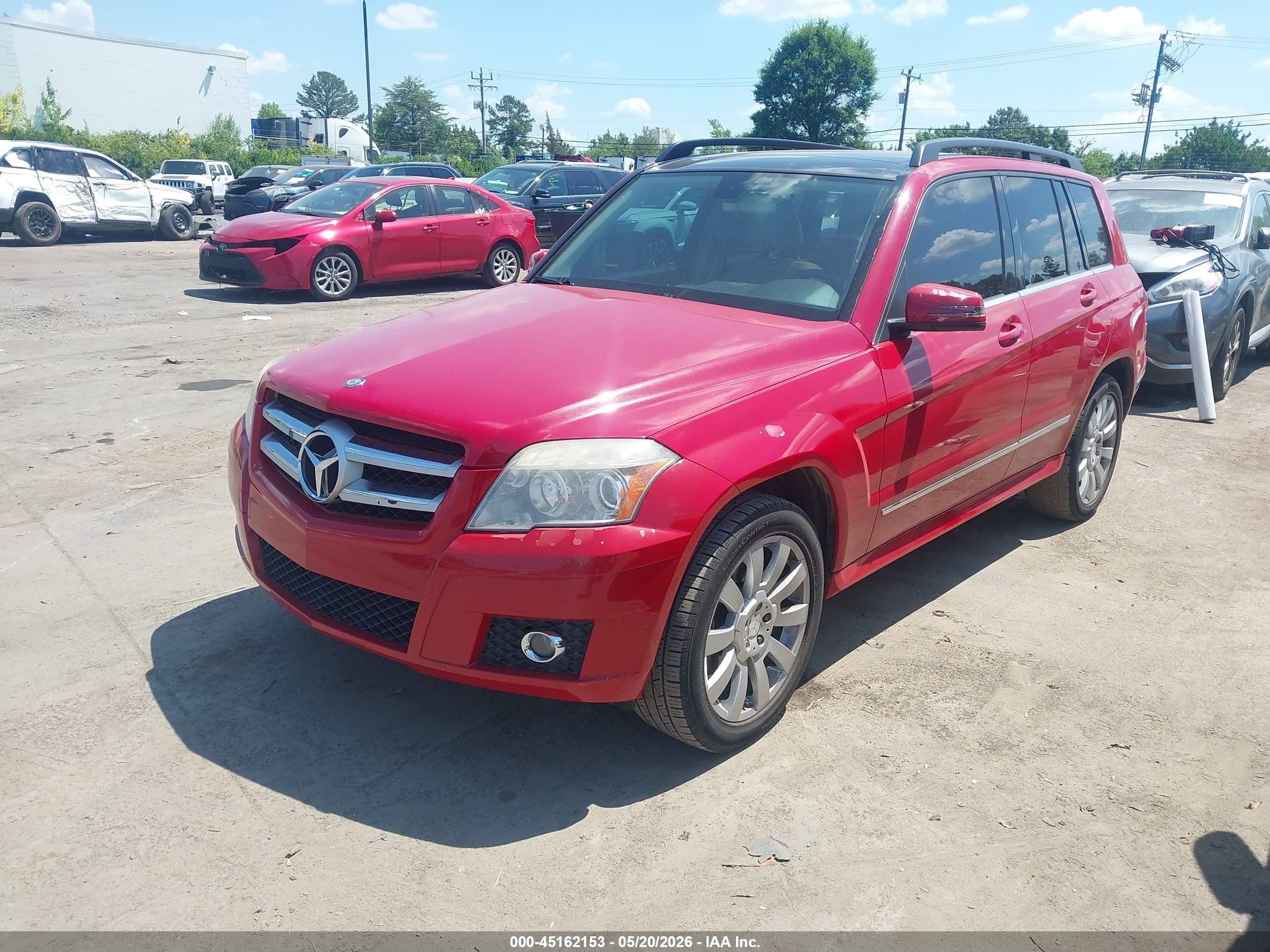 2012 Mercedes-benz Glk 350   Red vin: WDCGG5GBXCF875001