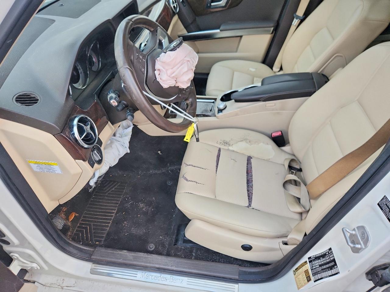 2013 Mercedes-benz Glk 350 White vin: WDCGG5HB0DF973616