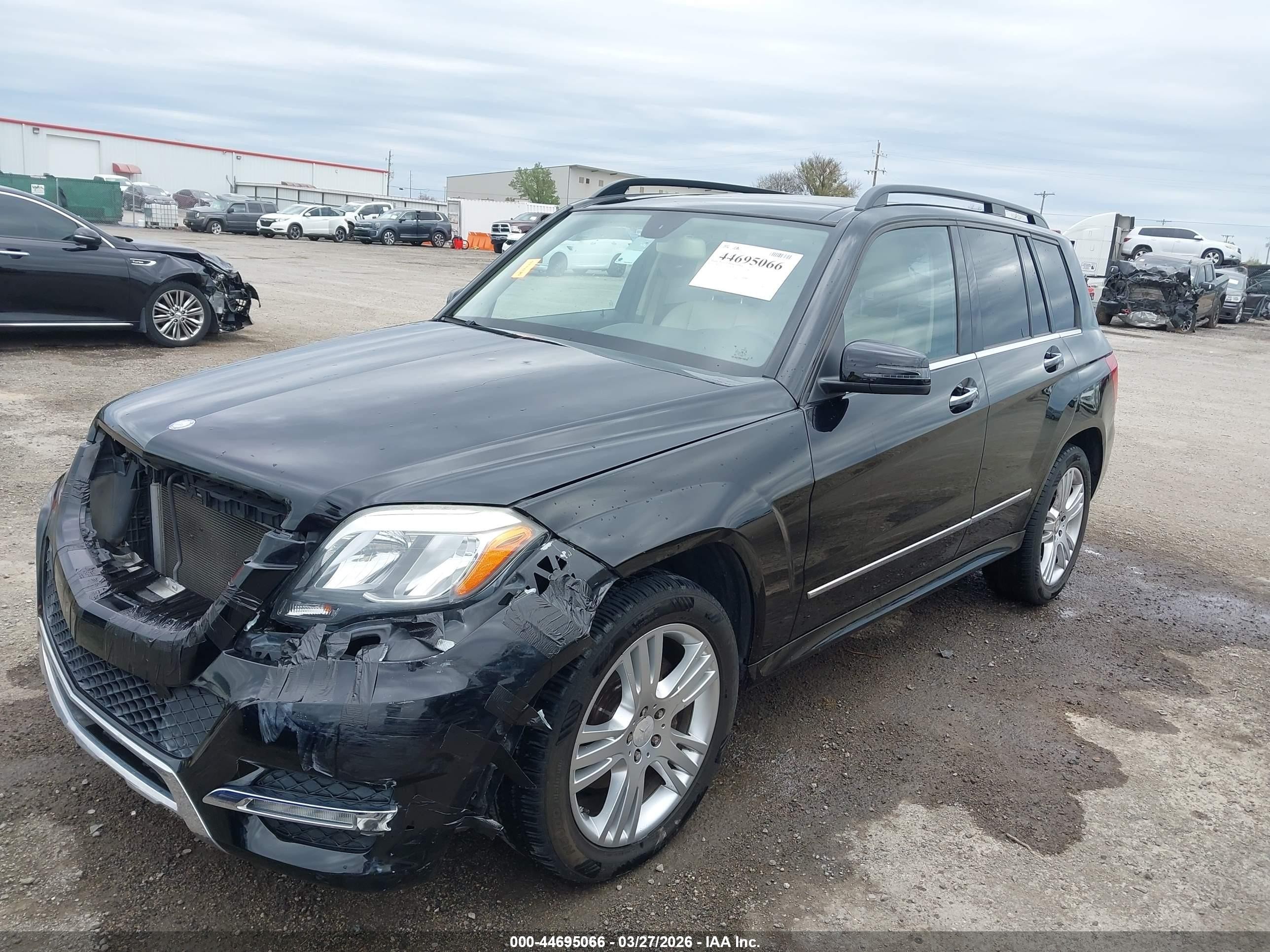 2013 Mercedes-benz Glk 350   Черный vin: WDCGG5HB0DF989640
