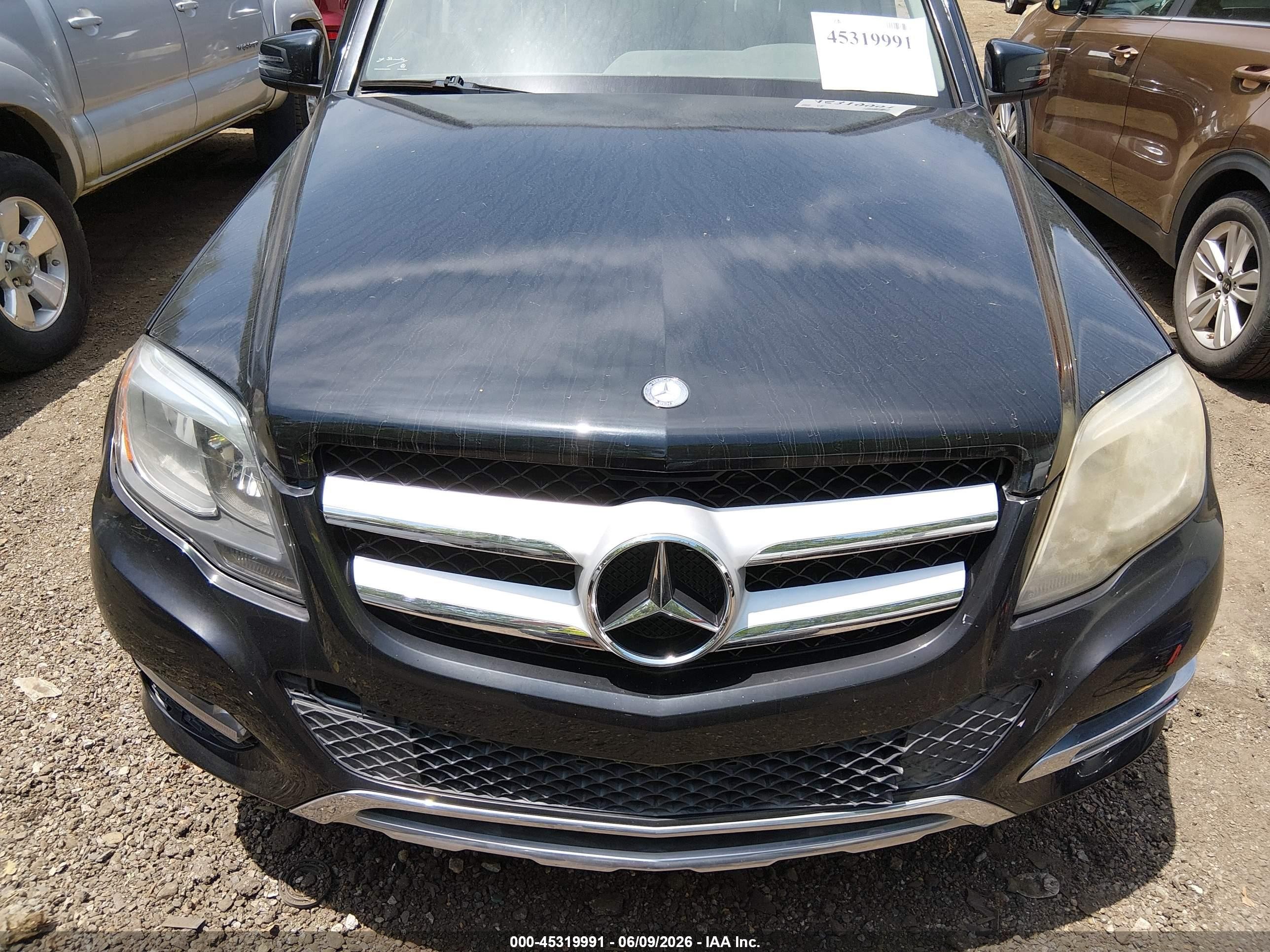 2013 Mercedes-benz Glk 350   Black vin: WDCGG5HB0DG040289