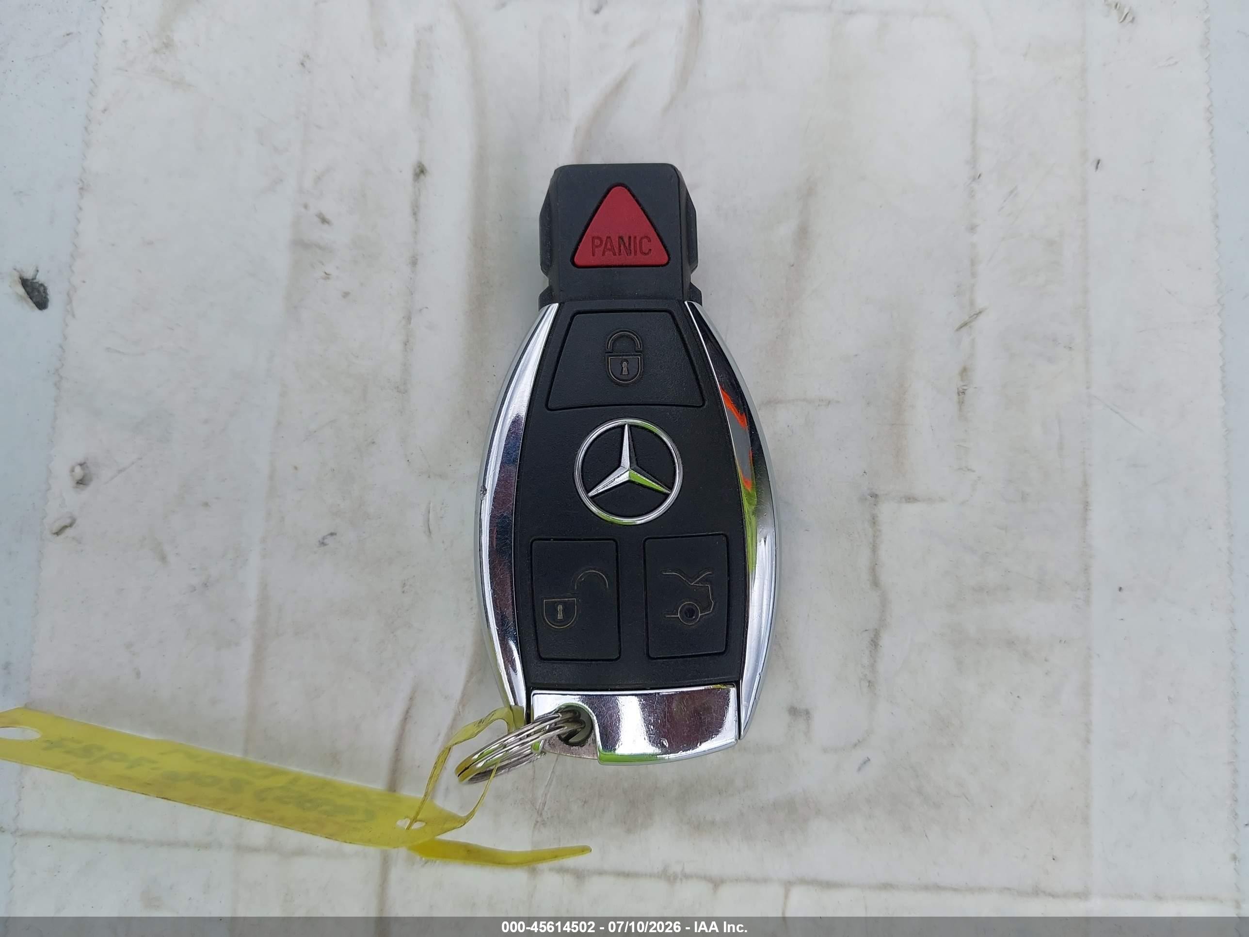 2013 Mercedes-benz Glk 350   Red vin: WDCGG5HB0DG055746
