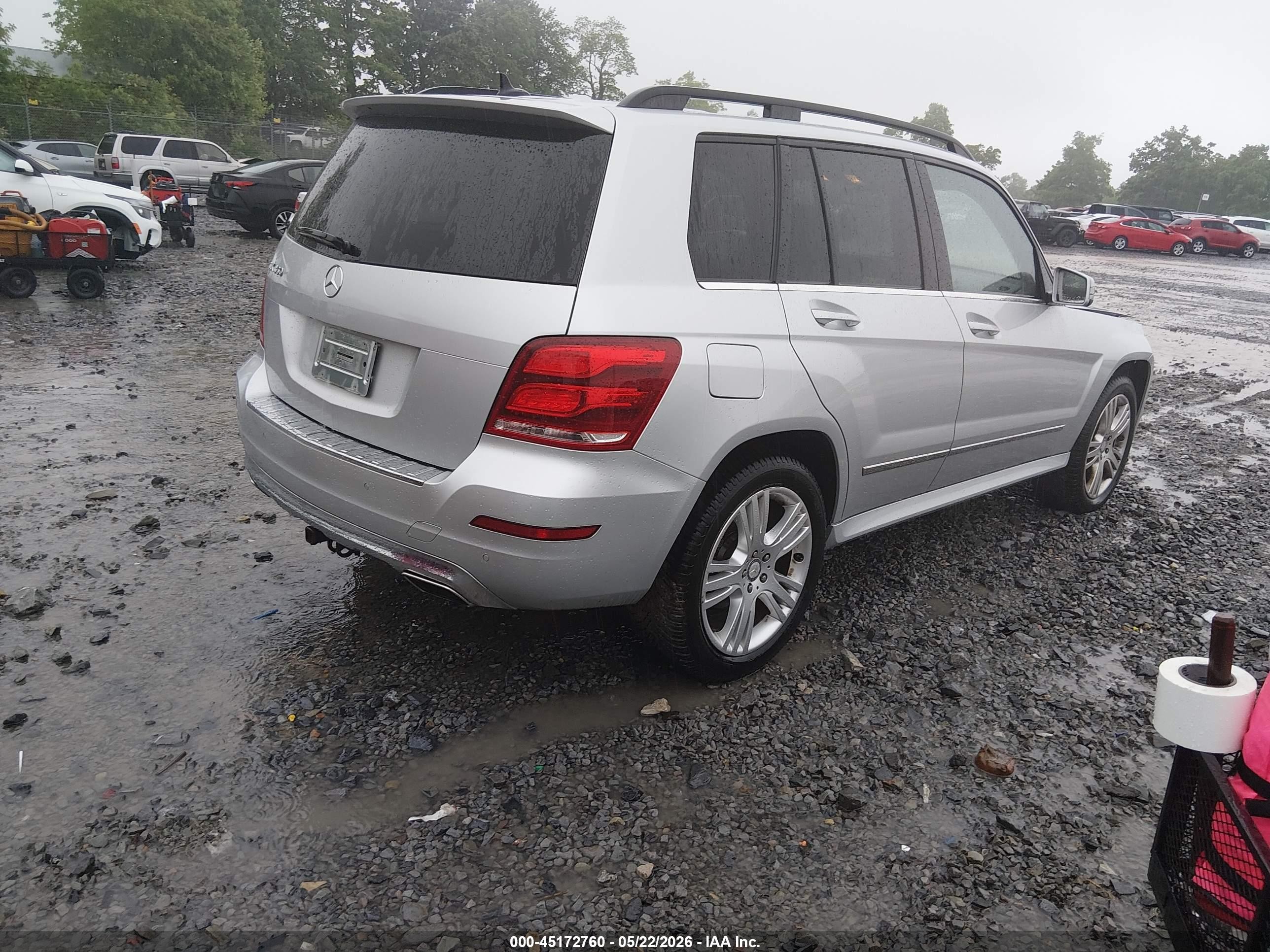 2014 Mercedes-benz Glk 350   Silver vin: WDCGG5HB0EG242101