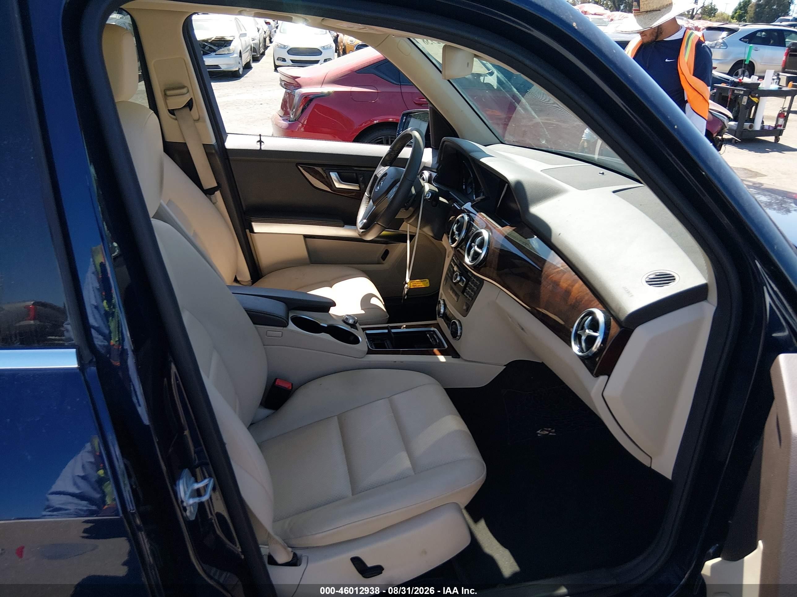 2014 Mercedes-benz Glk 350   Dark Blue vin: WDCGG5HB0EG334812