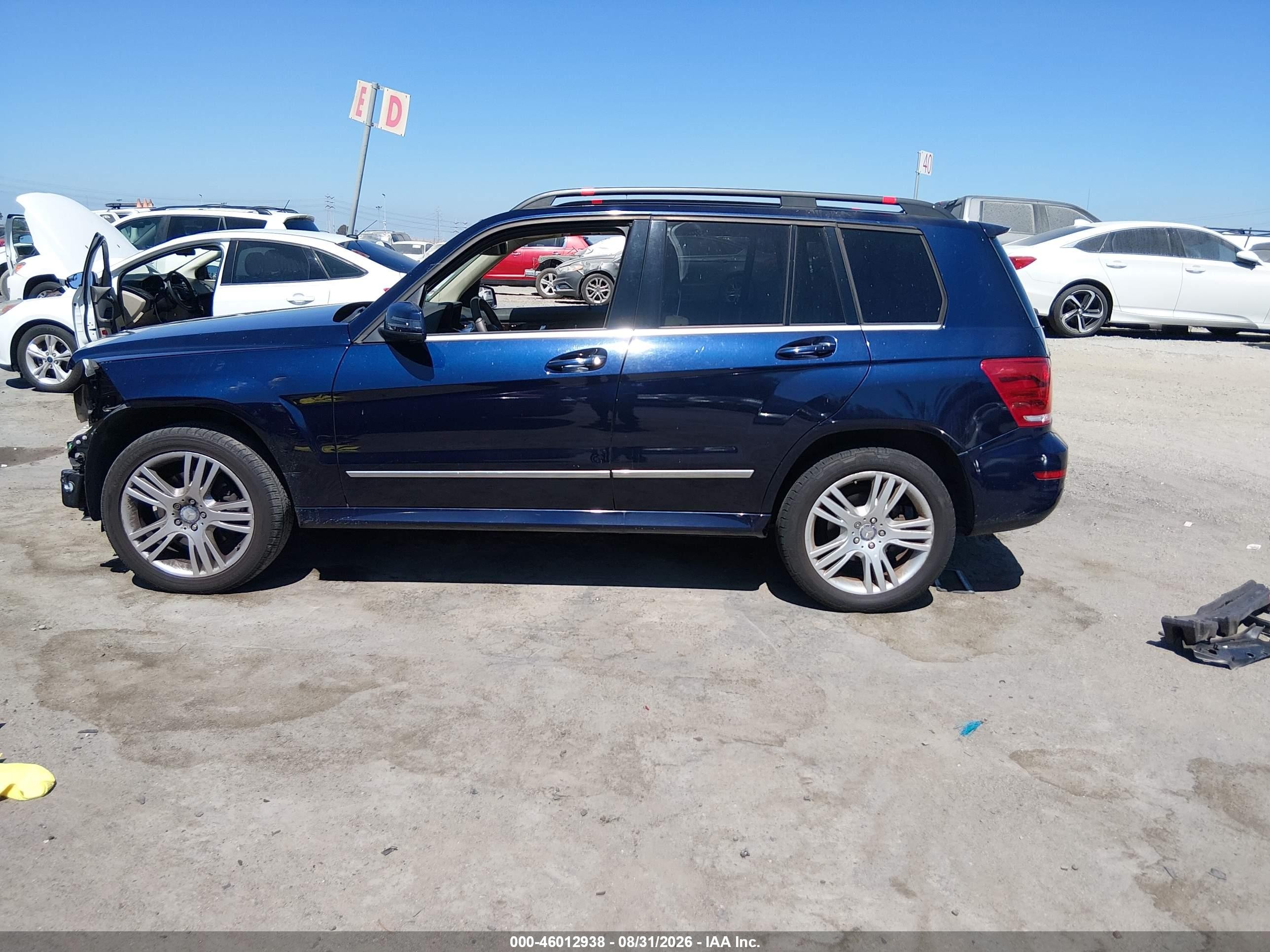 2014 Mercedes-benz Glk 350   Dark Blue vin: WDCGG5HB0EG334812