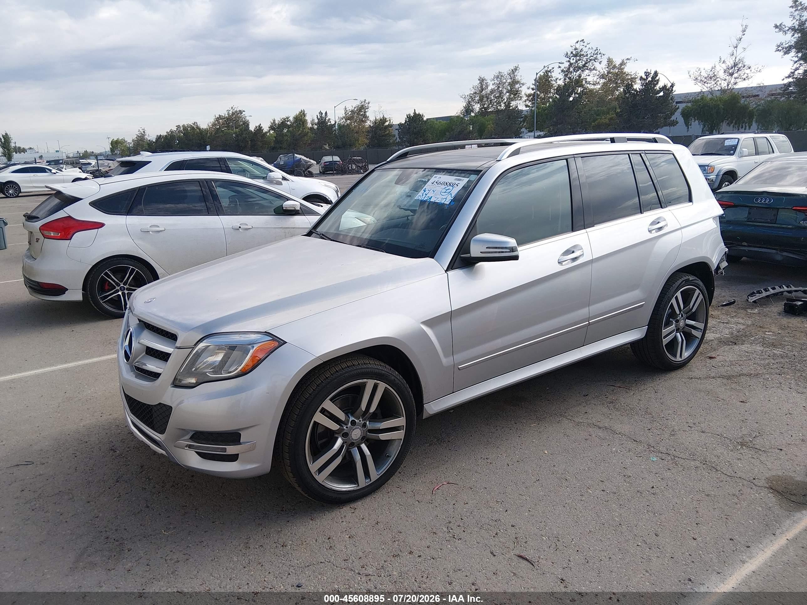 2015 Mercedes-benz Glk 350   Silver vin: WDCGG5HB0FG339686