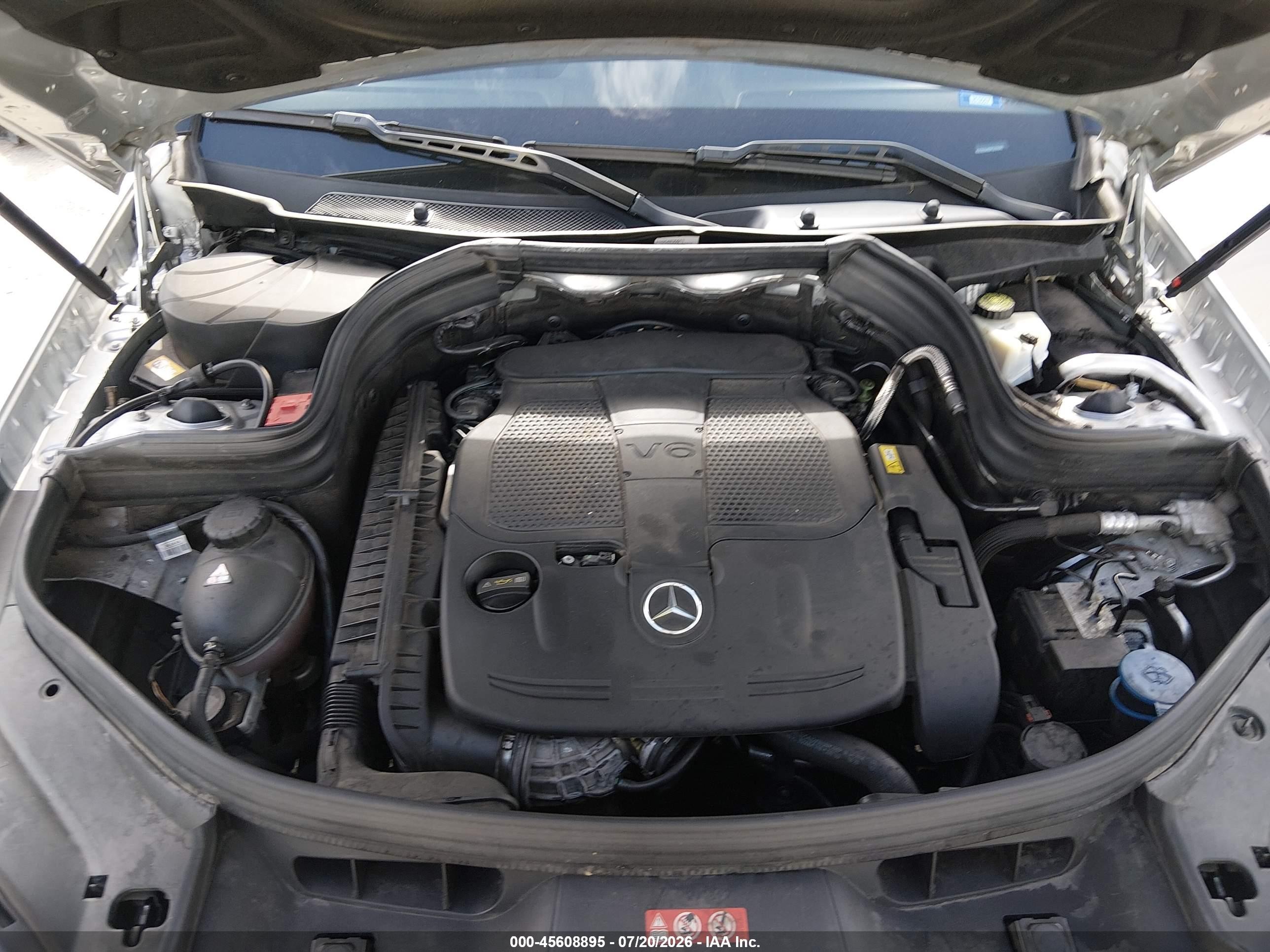 2015 Mercedes-benz Glk 350   Silver vin: WDCGG5HB0FG339686