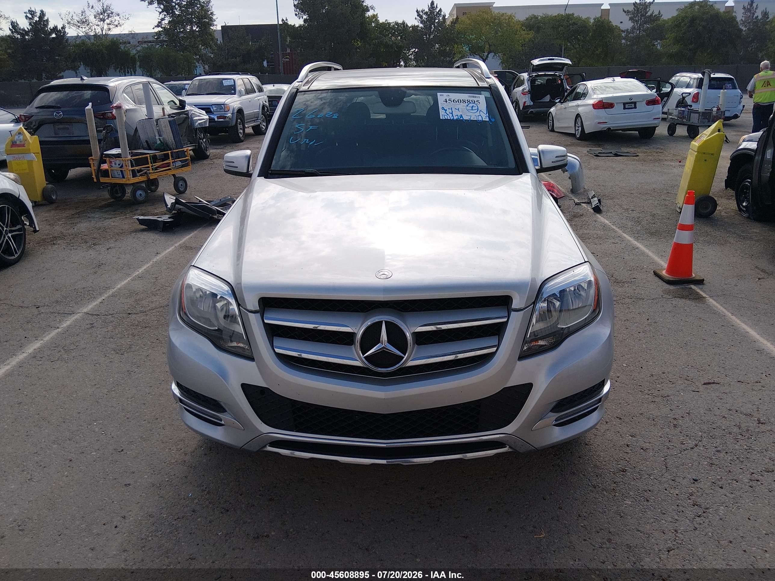 2015 Mercedes-benz Glk 350   Silver vin: WDCGG5HB0FG339686