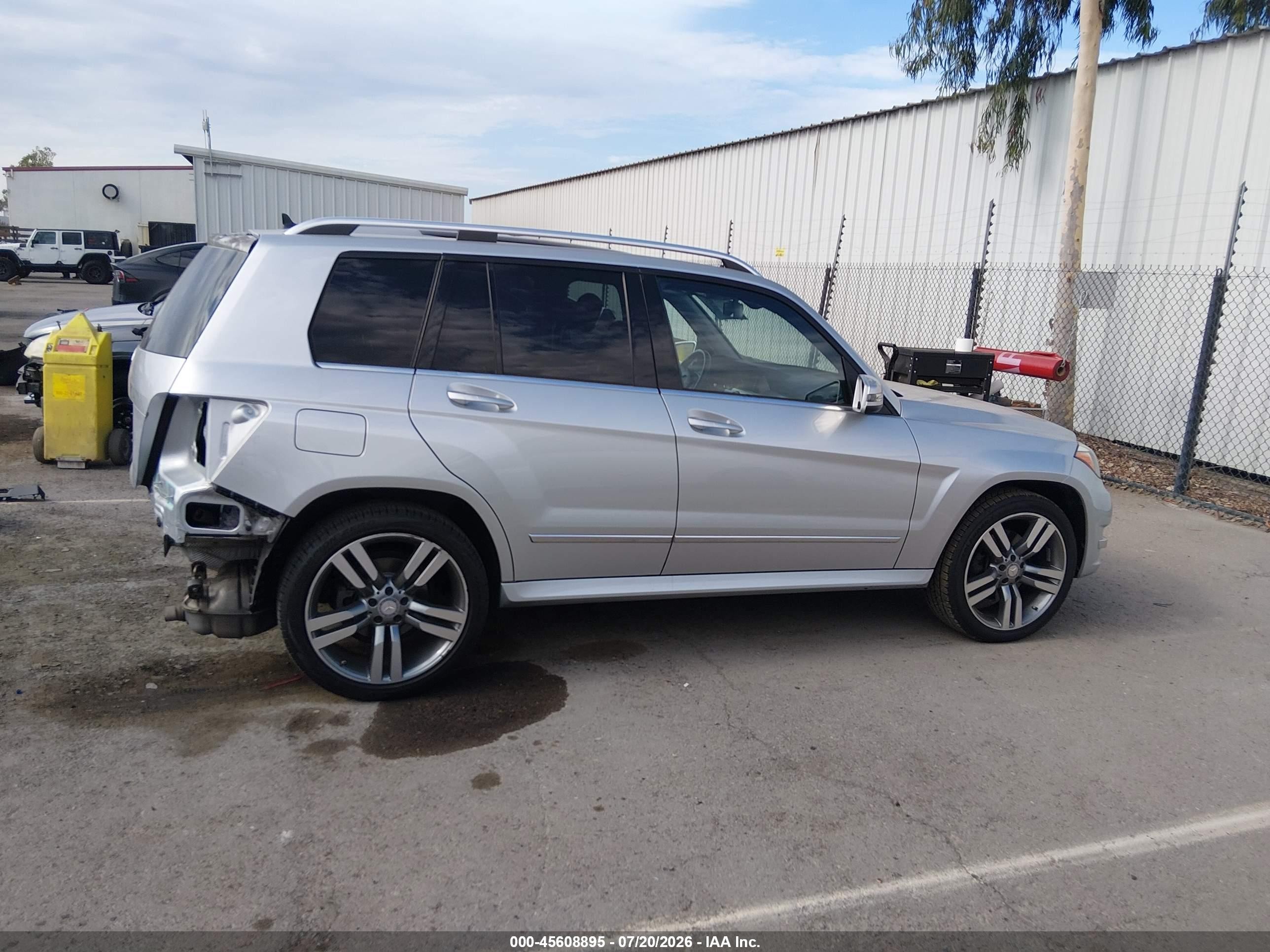 2015 Mercedes-benz Glk 350   Silver vin: WDCGG5HB0FG339686