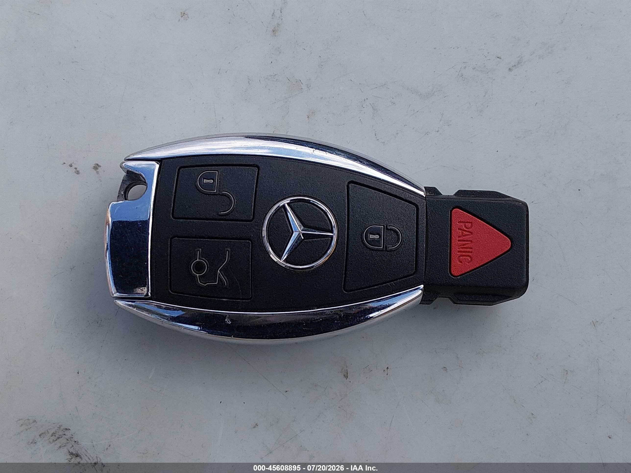 2015 Mercedes-benz Glk 350   Silver vin: WDCGG5HB0FG339686