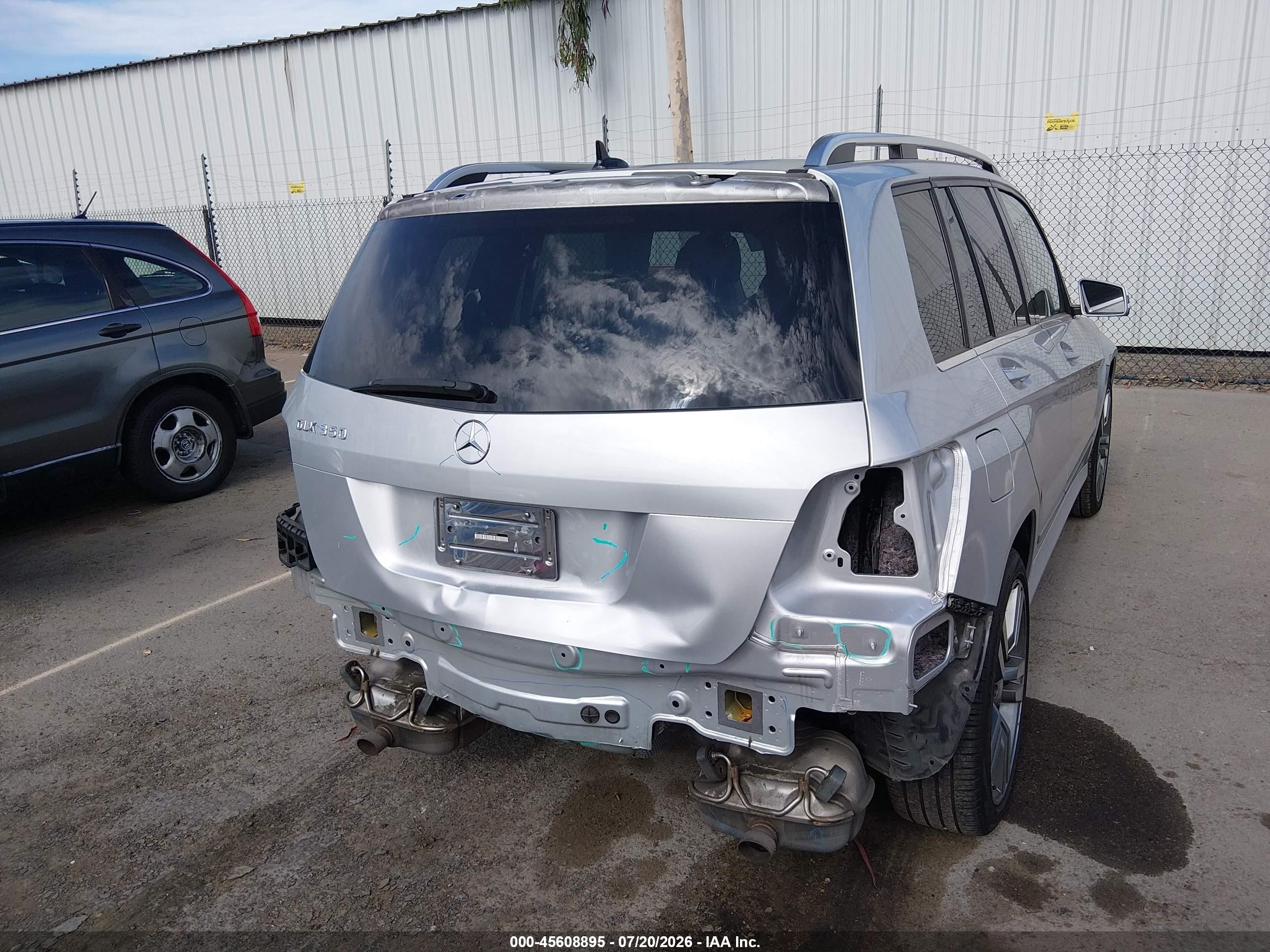 2015 Mercedes-benz Glk 350   Silver vin: WDCGG5HB0FG339686
