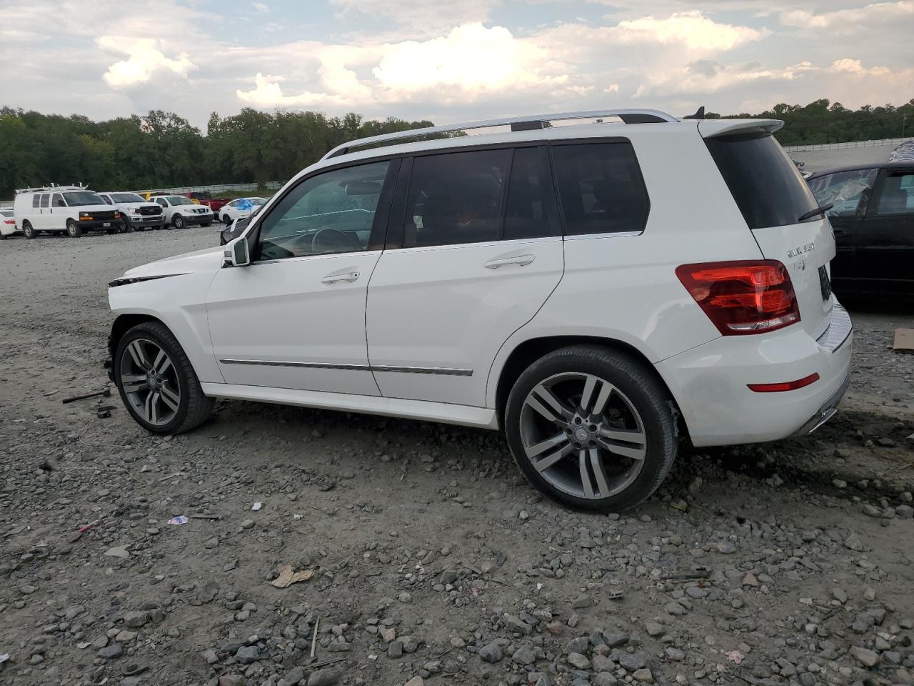 2015 Mercedes-benz Glk 350 White vin: WDCGG5HB0FG346668