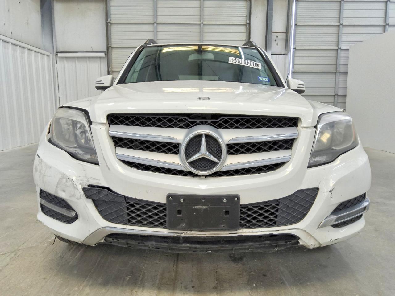 2015 Mercedes-benz Glk Белый vin: WDCGG5HB0FG359078