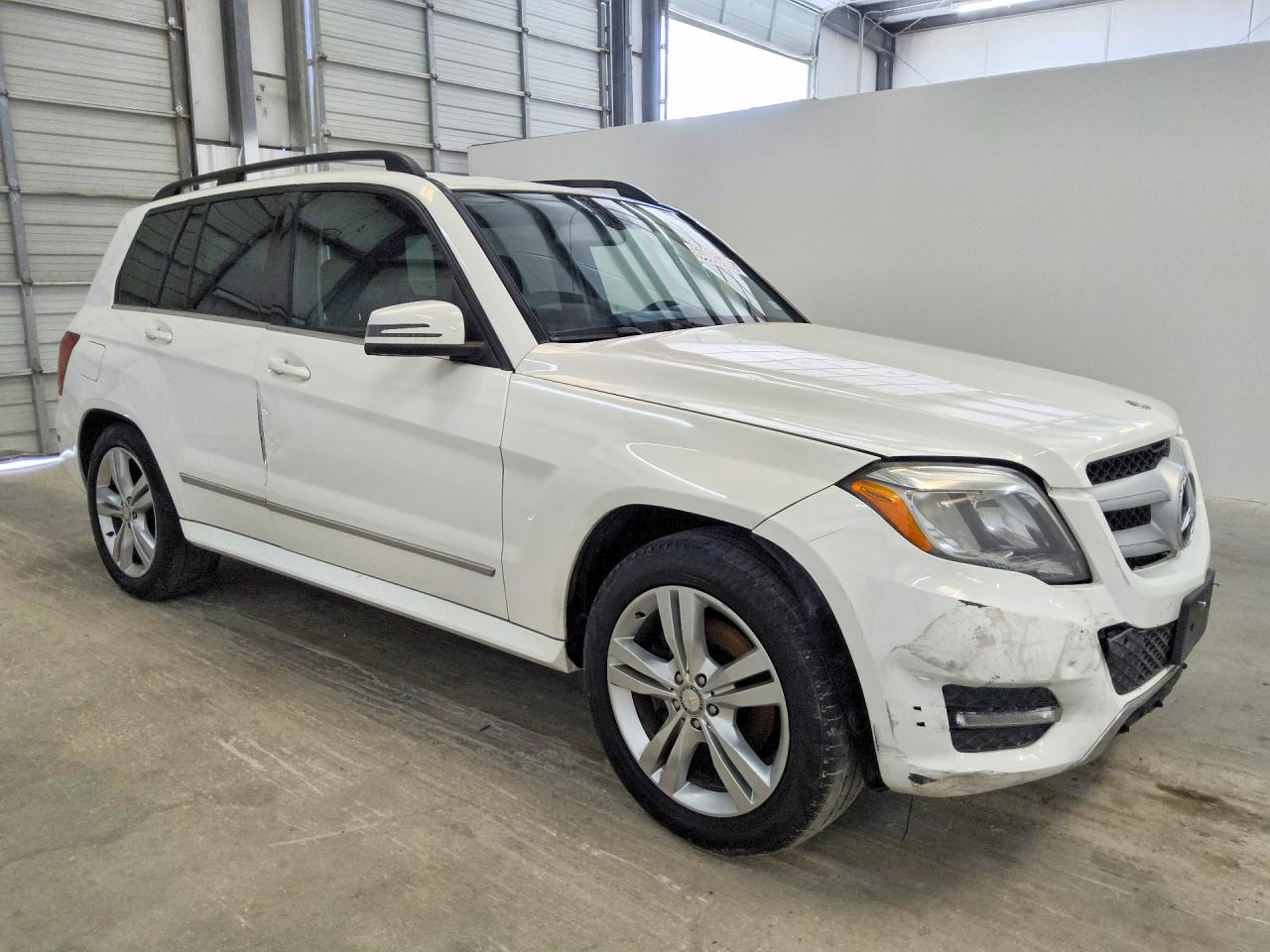 2015 Mercedes-benz Glk Белый vin: WDCGG5HB0FG359078