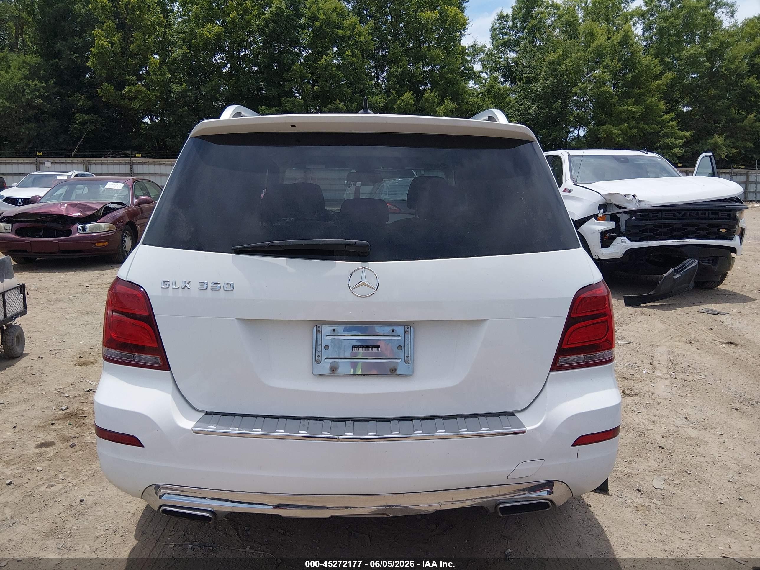 2013 Mercedes-benz Glk 350   White vin: WDCGG5HB1DG018740