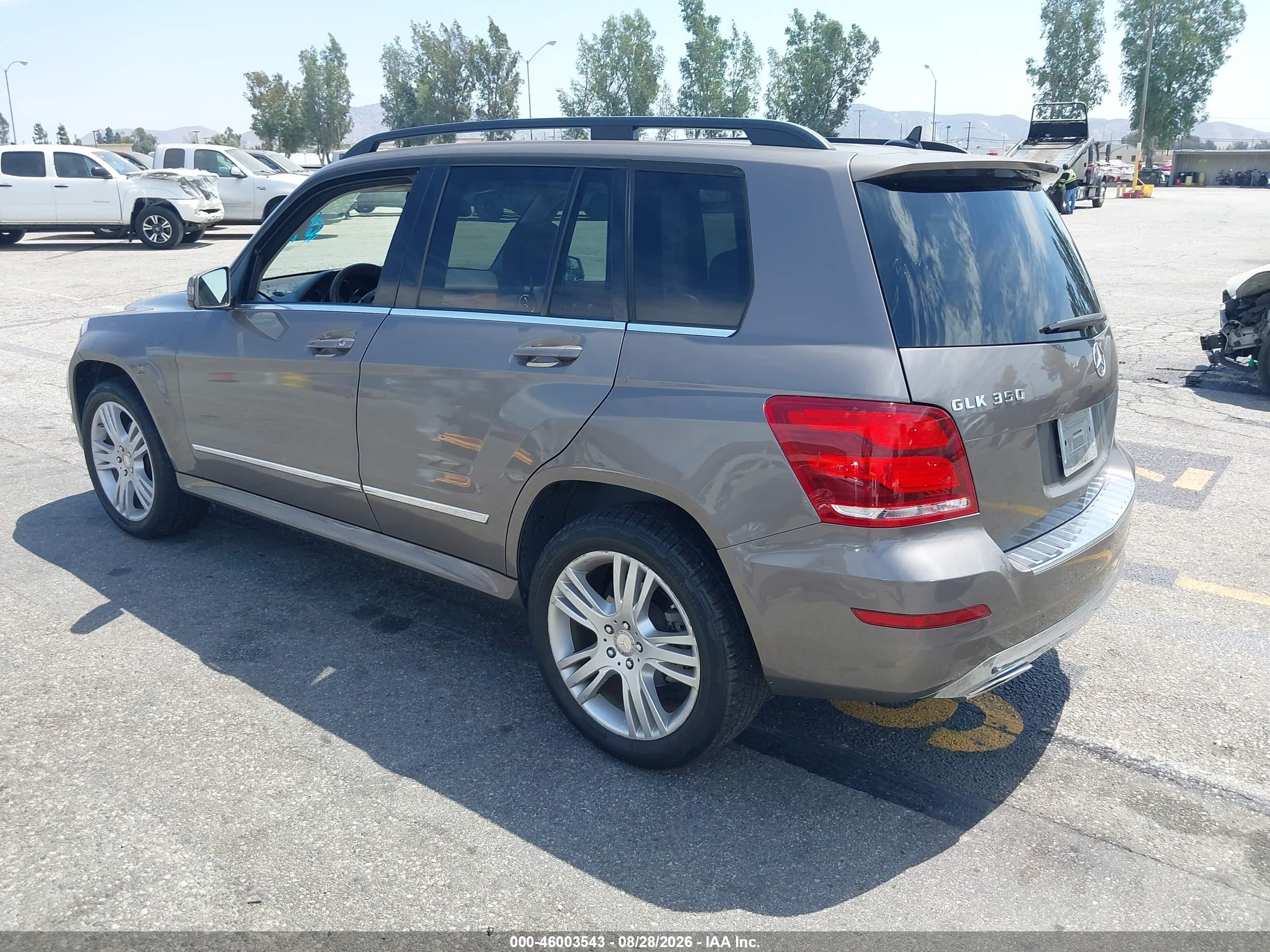 2013 Mercedes-benz Glk 350   Green vin: WDCGG5HB1DG053326