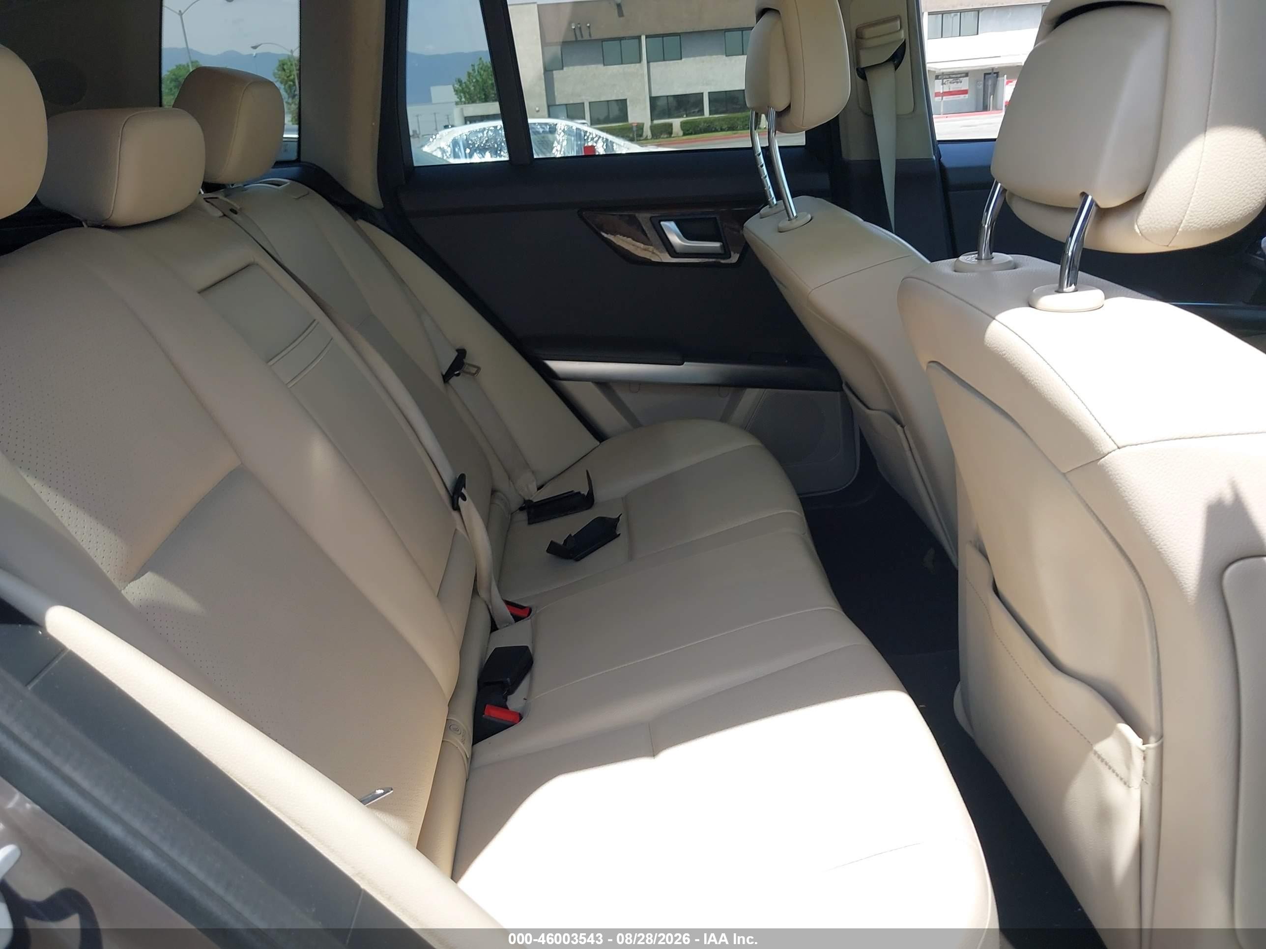 2013 Mercedes-benz Glk 350   Green vin: WDCGG5HB1DG053326
