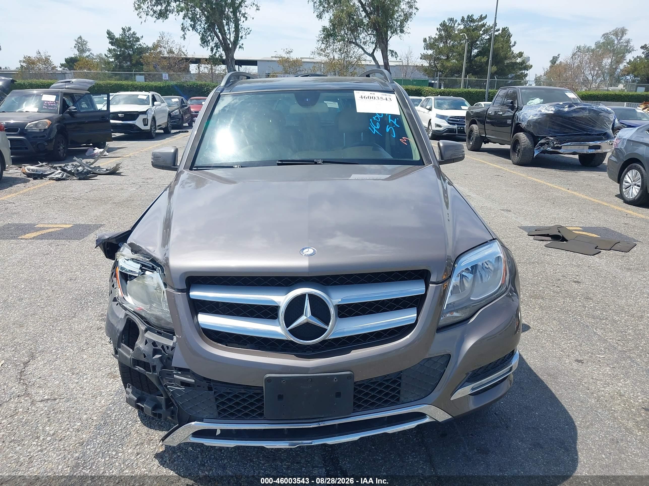 2013 Mercedes-benz Glk 350   Green vin: WDCGG5HB1DG053326