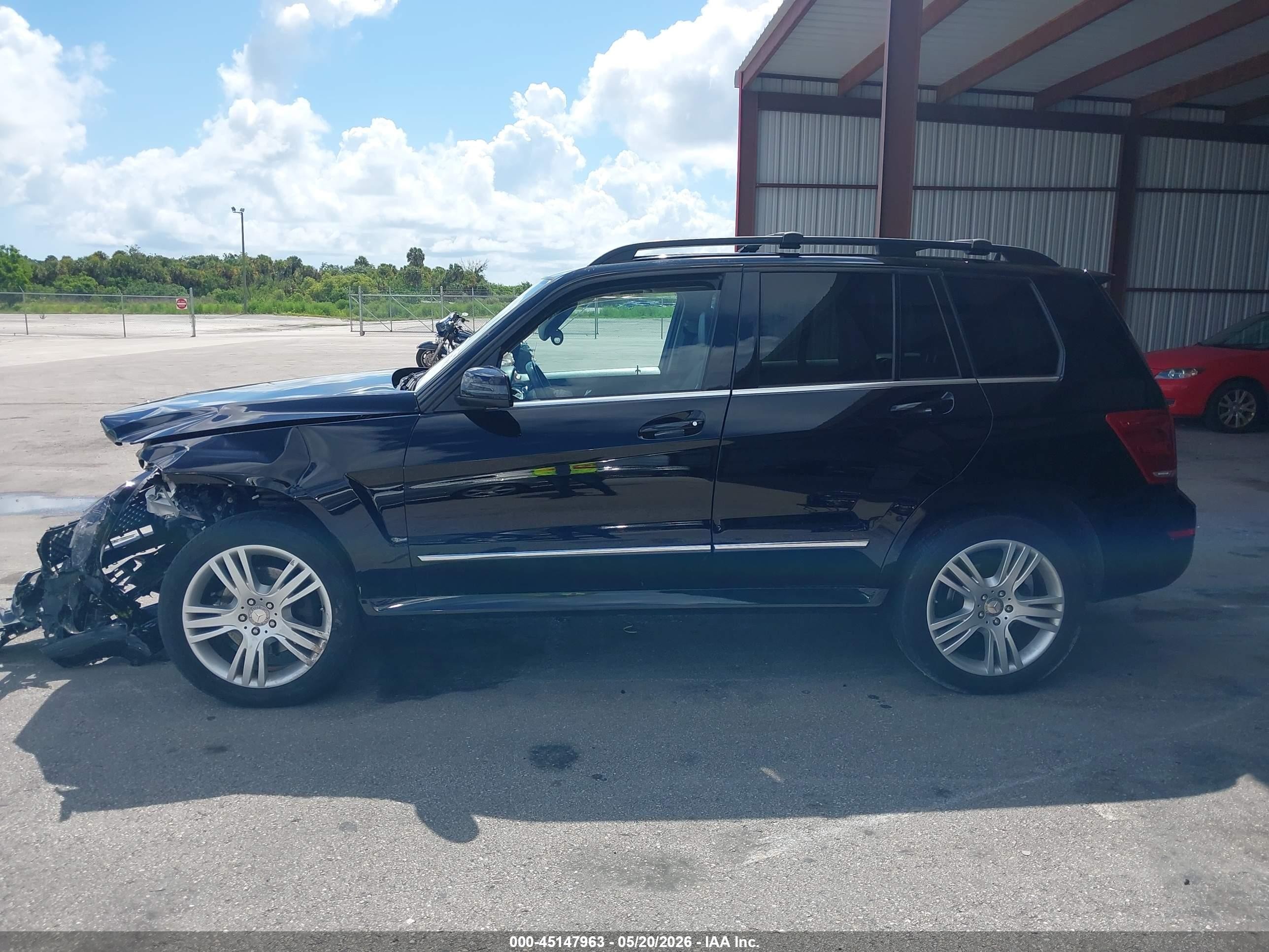 2014 Mercedes-benz Glk 350   Black vin: WDCGG5HB1EG280114