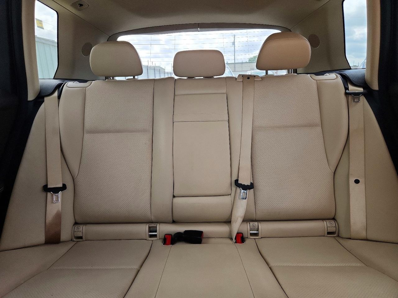 2015 Mercedes-benz Glk 350 White vin: WDCGG5HB1FG347747