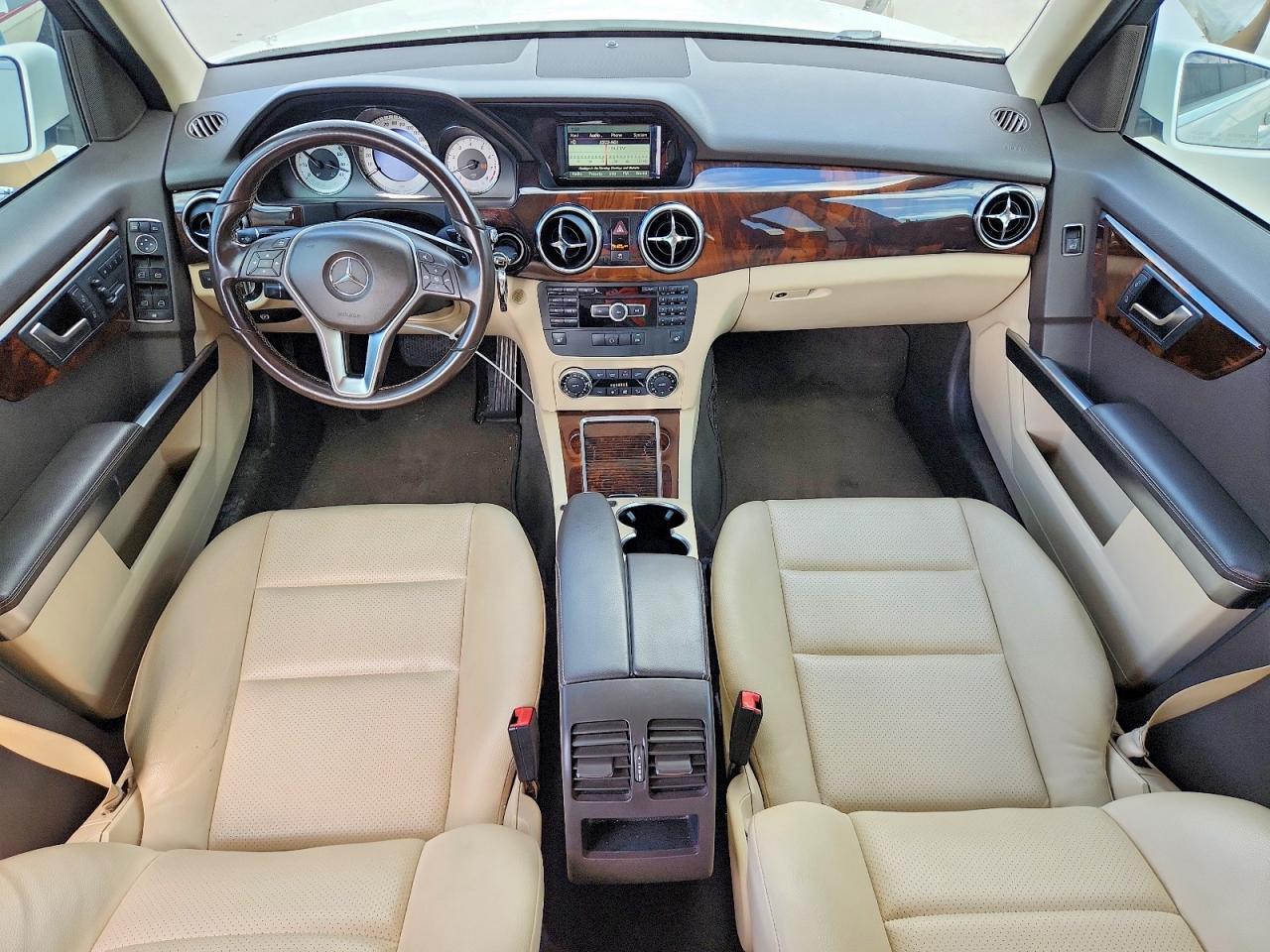 2015 Mercedes-benz Glk 350 White vin: WDCGG5HB1FG347747