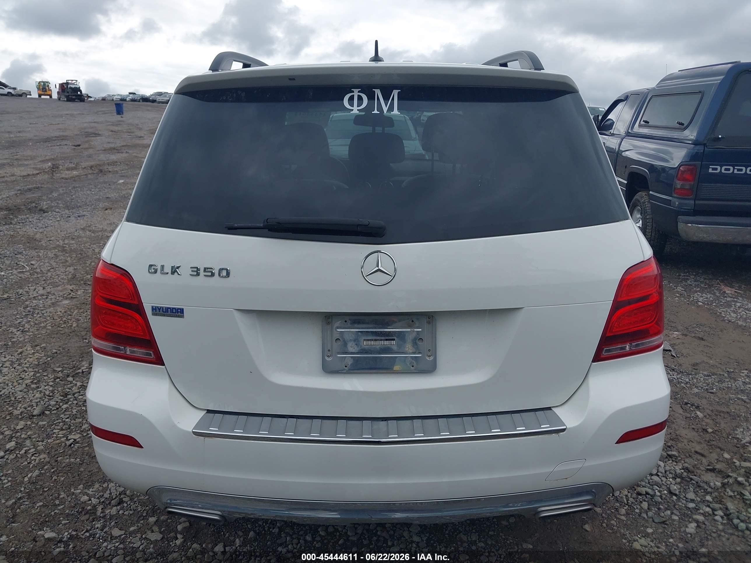 2015 Mercedes-benz Glk 350   Белый vin: WDCGG5HB1FG391263