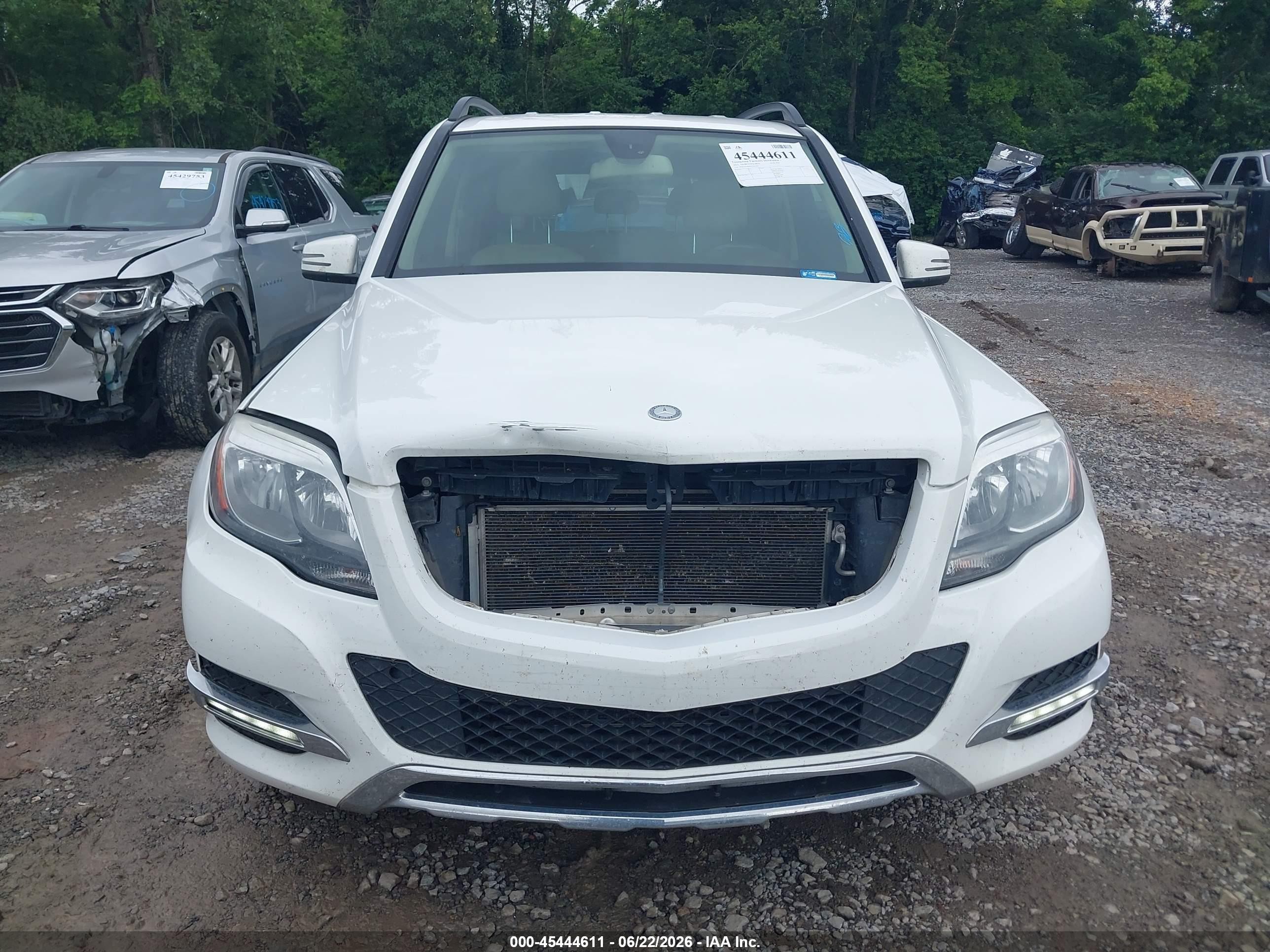 2015 Mercedes-benz Glk 350   Белый vin: WDCGG5HB1FG391263