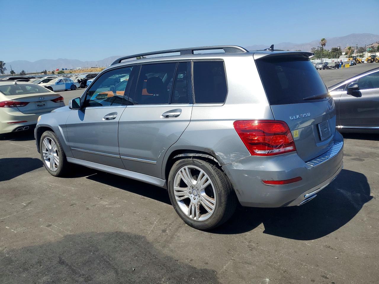 2015 Mercedes-benz Glk 350 Серебряный vin: WDCGG5HB1FG429834