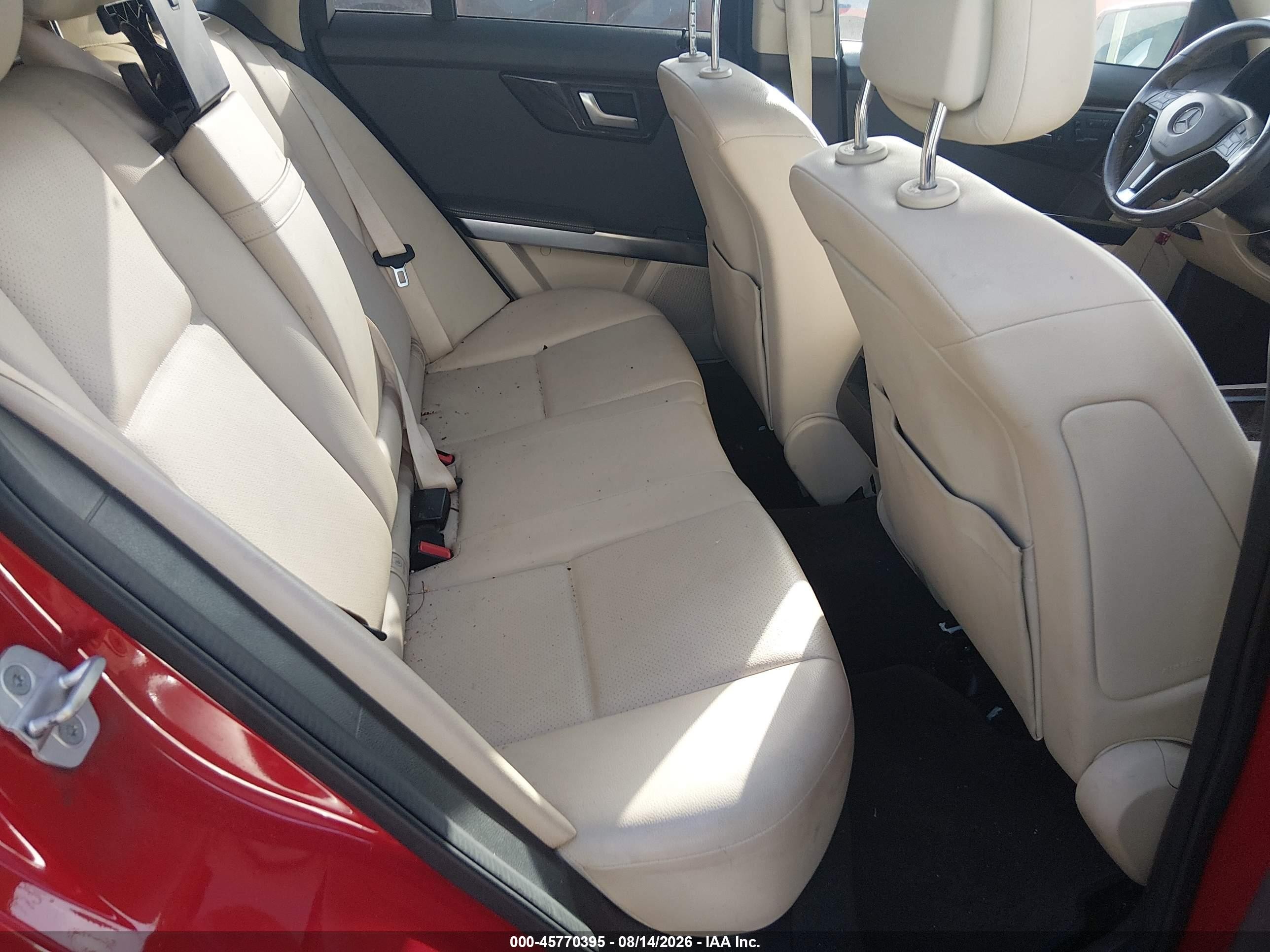 2014 Mercedes-benz Glk 350   Red vin: WDCGG5HB2EG161343