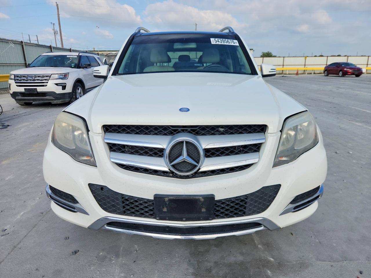 2014 Mercedes-benz Glk 350 White vin: WDCGG5HB2EG190812