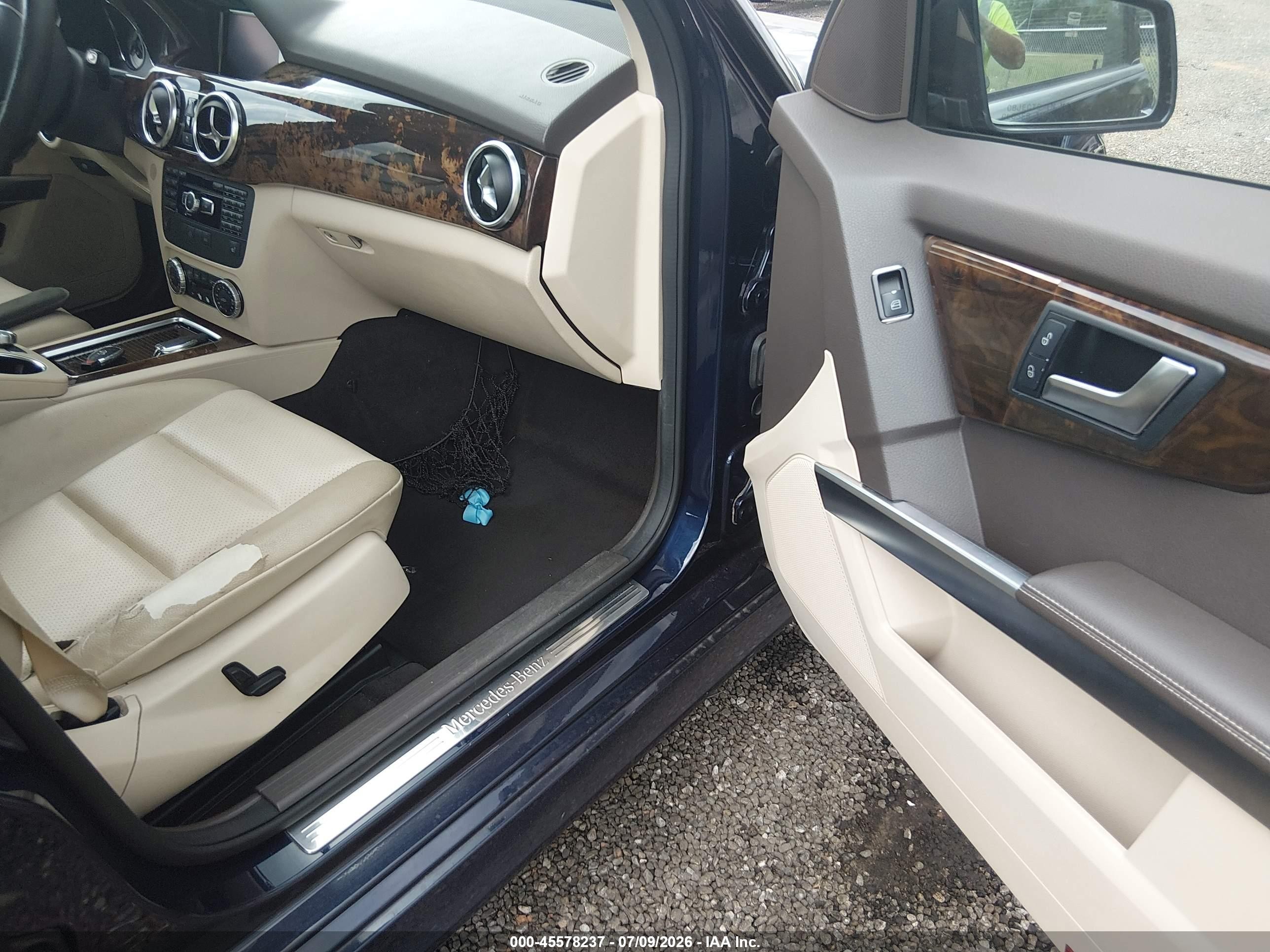 2014 Mercedes-benz Glk 350 Navy vin: WDCGG5HB2EG270806