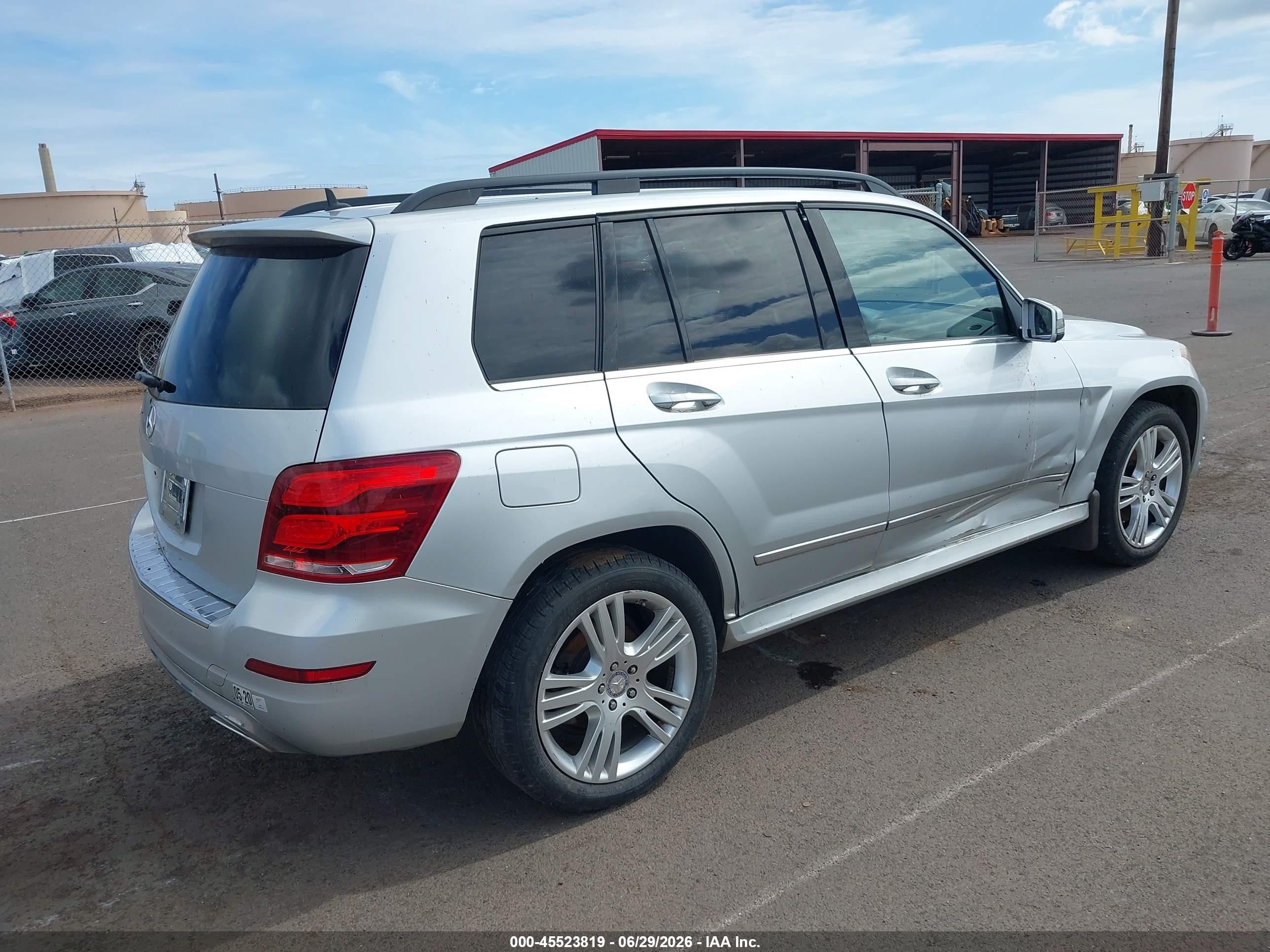 2015 Mercedes-benz Glk 350   Silver vin: WDCGG5HB2FG345506