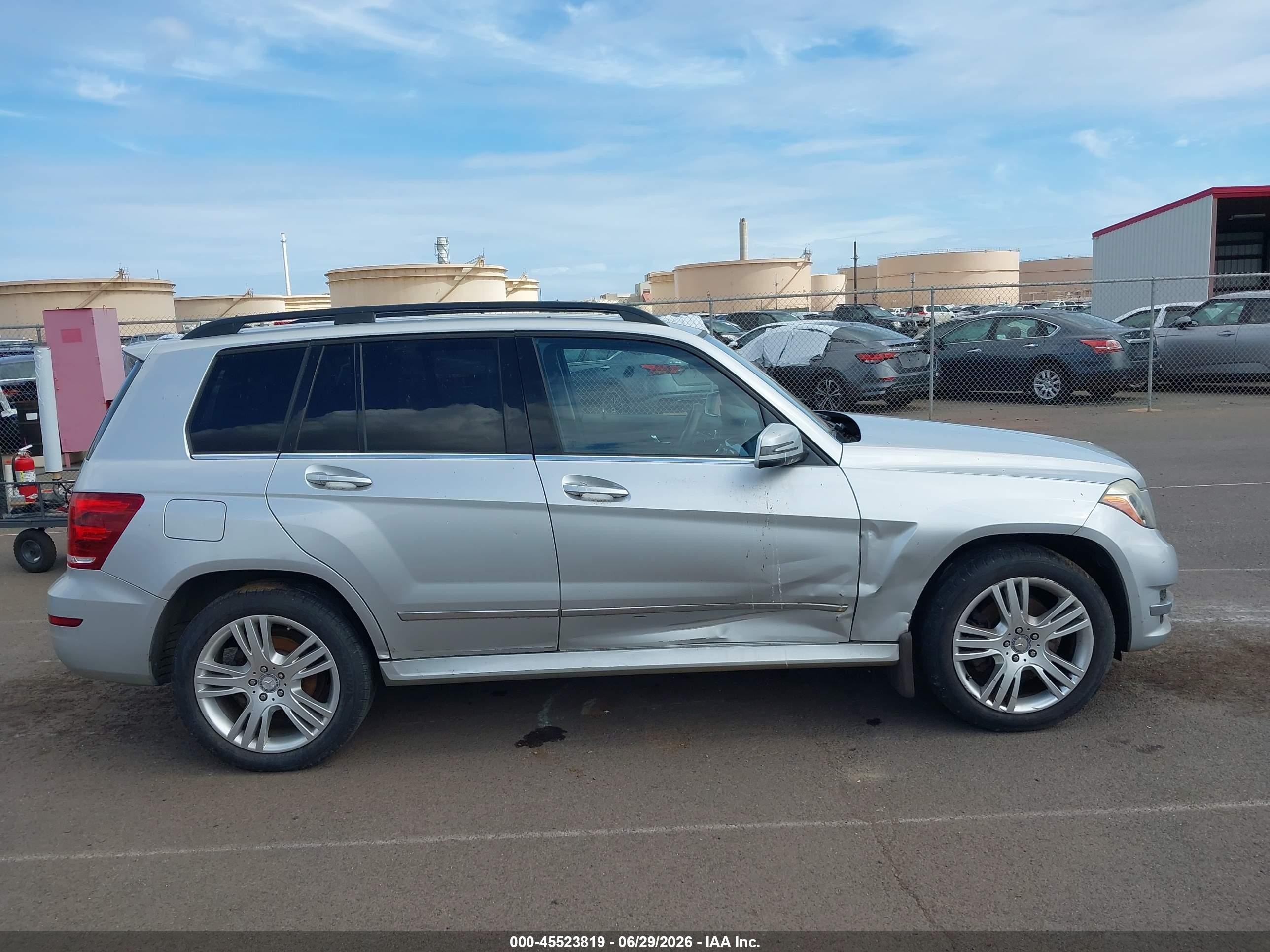 2015 Mercedes-benz Glk 350   Silver vin: WDCGG5HB2FG345506