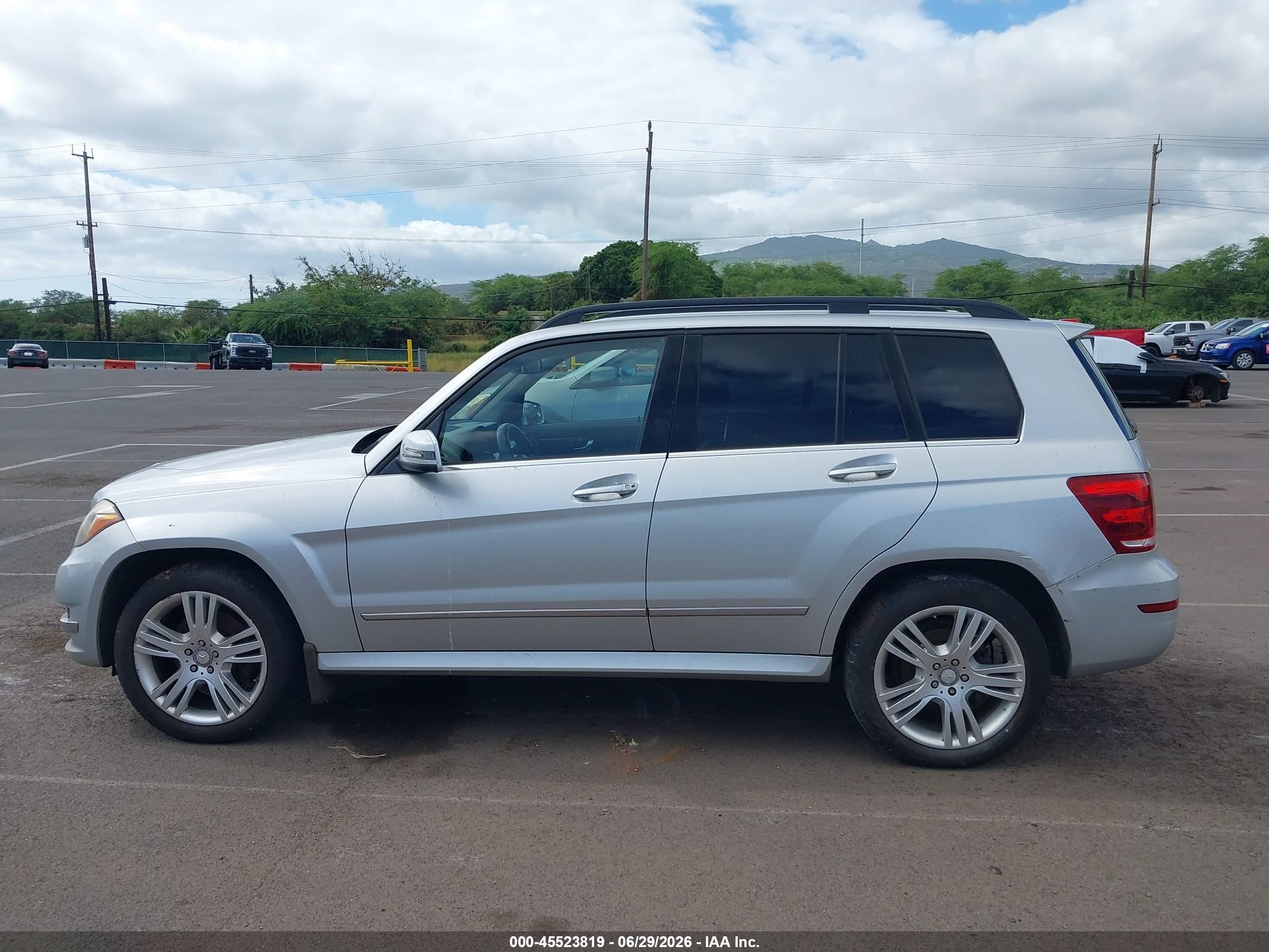 2015 Mercedes-benz Glk 350   Silver vin: WDCGG5HB2FG345506