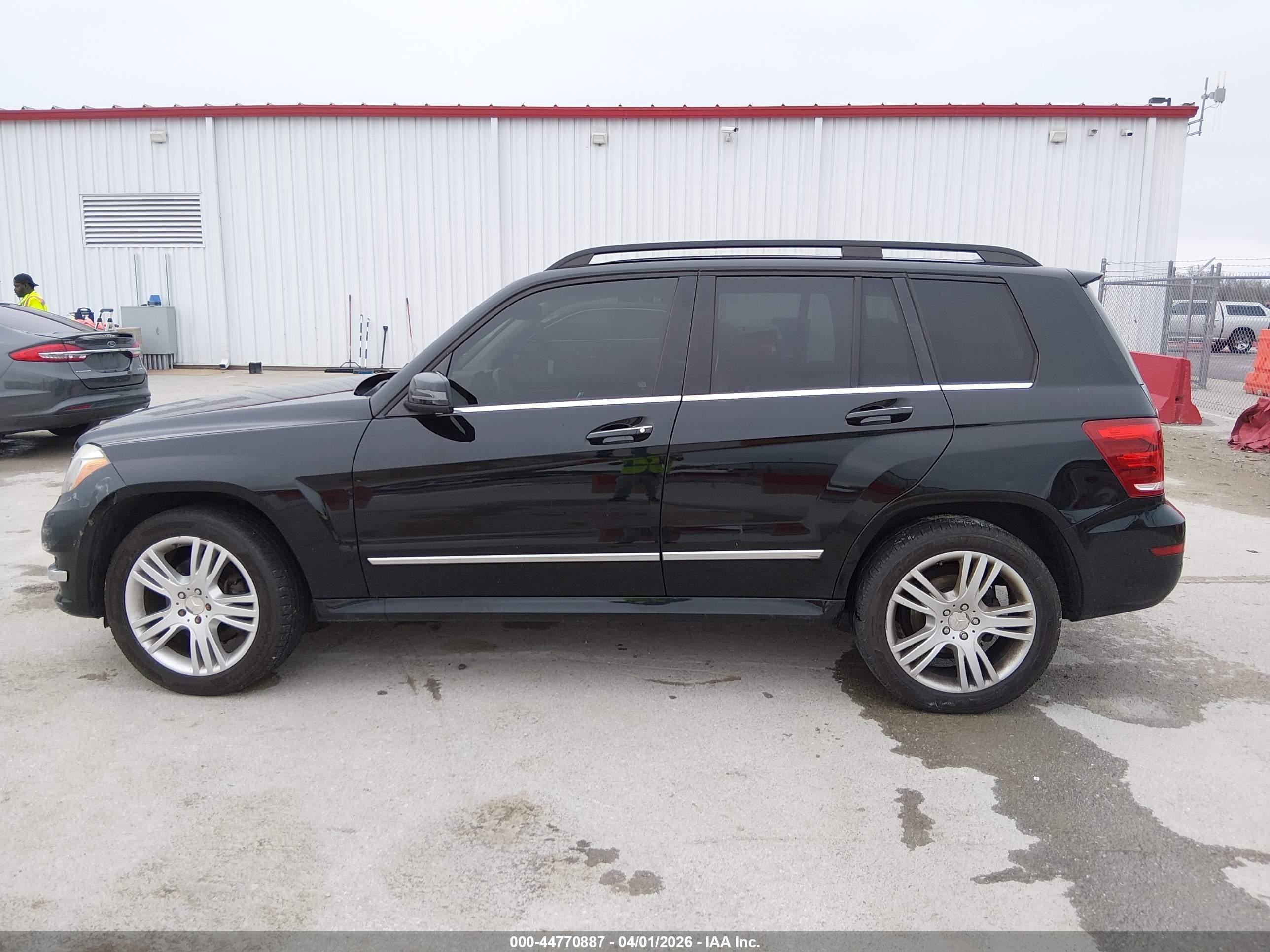 2015 Mercedes-benz Glk 350   Black vin: WDCGG5HB2FG355212